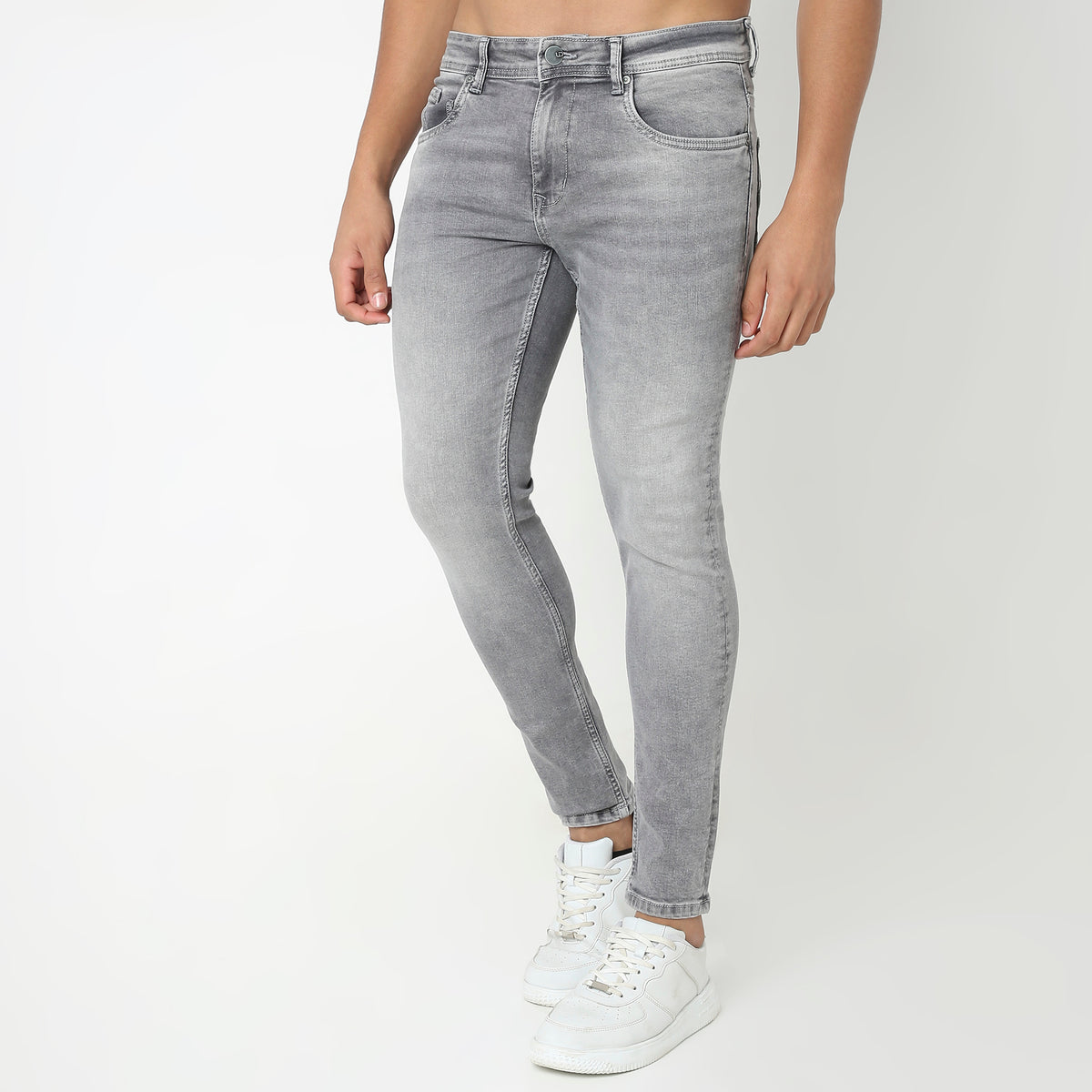 Skinny Fit Solid Mid Rise Jeans