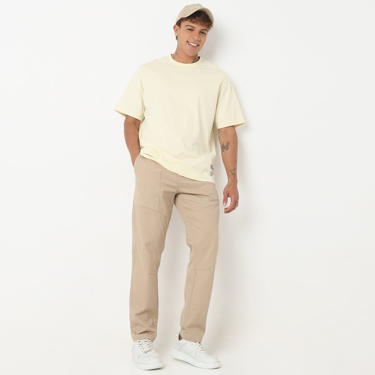 Regular Fit Solid Mid Rise Pants