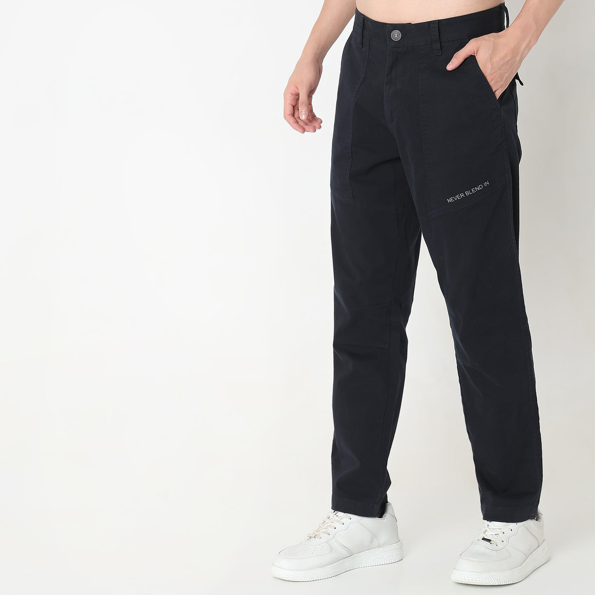 Regular Fit Solid Mid Rise Pants