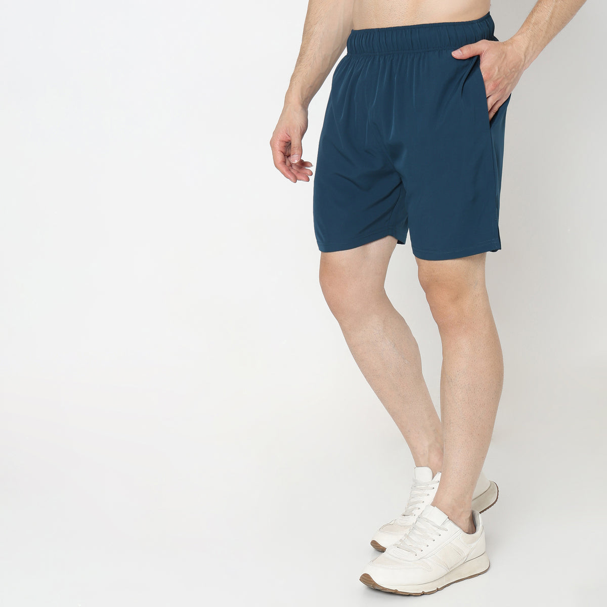 Regular Fit Solid Mid Rise Shorts