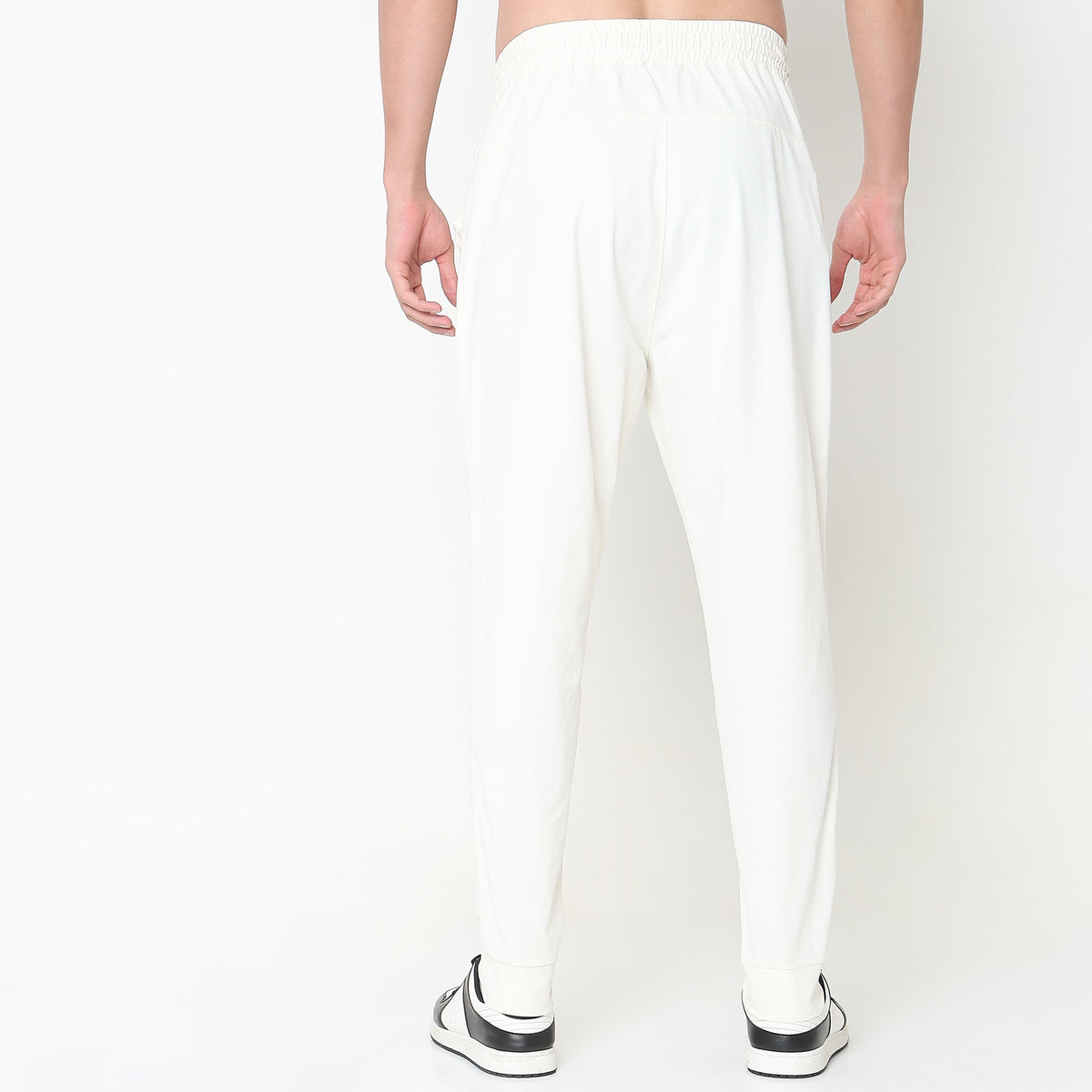 Regular Fit Solid Mid Rise Trackpants