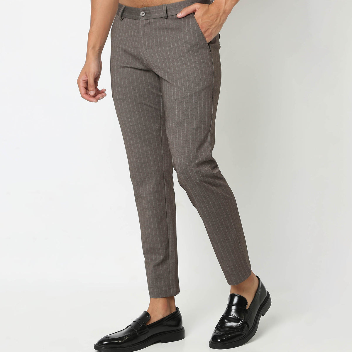 Regular Fit Solid Mid Rise Trousers