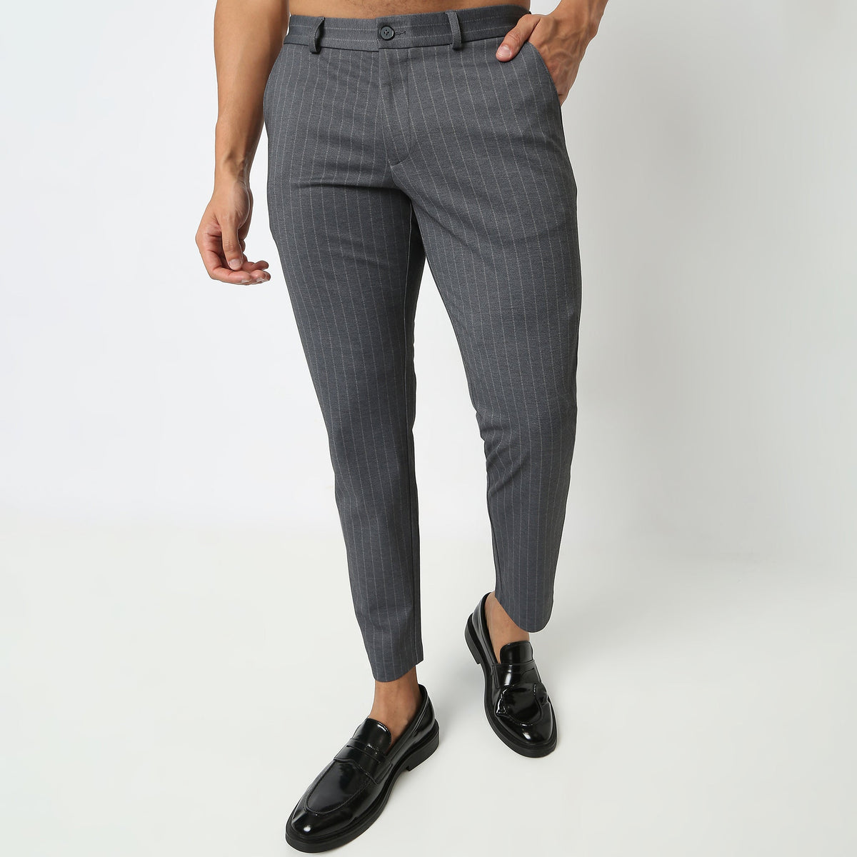 Regular Fit Solid Mid Rise Trousers