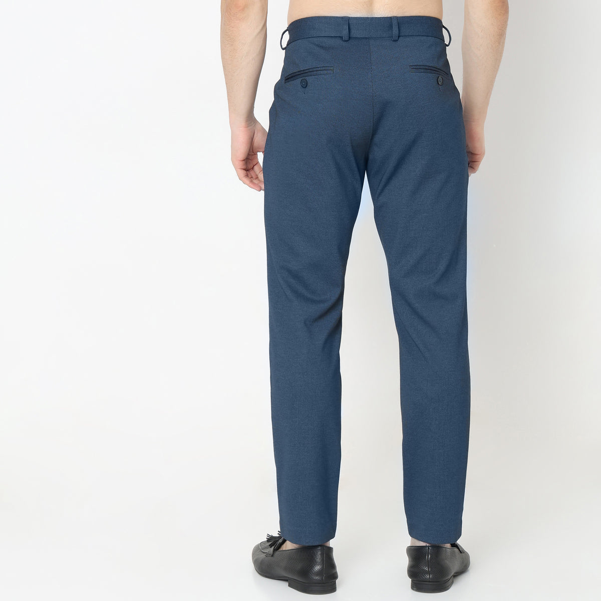 Regular Fit Solid Mid Rise Trousers