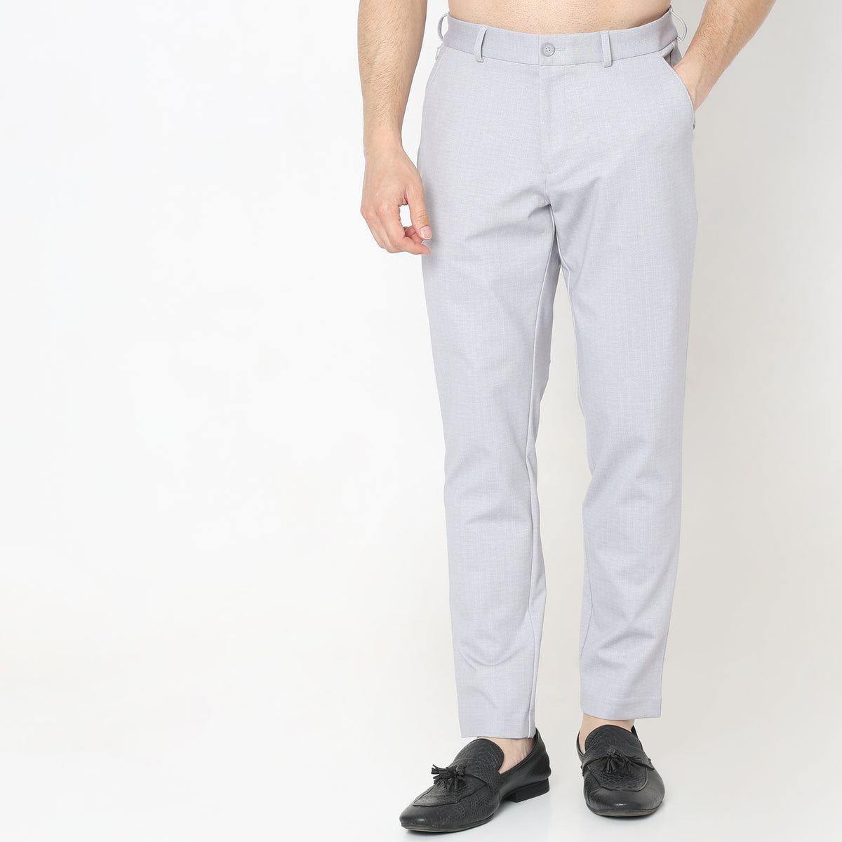 Regular Fit Solid Mid Rise Trousers