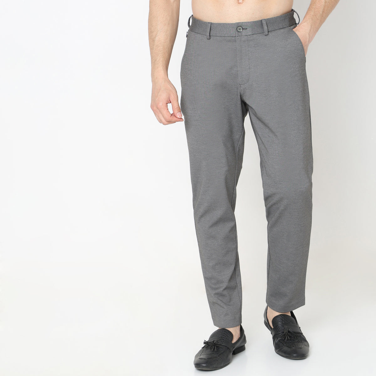 Regular Fit Solid Mid Rise Trousers