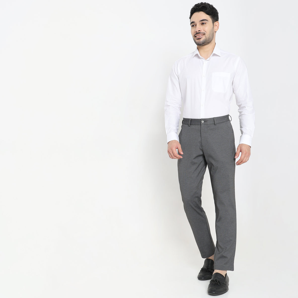 Regular Fit Solid Mid Rise Trousers