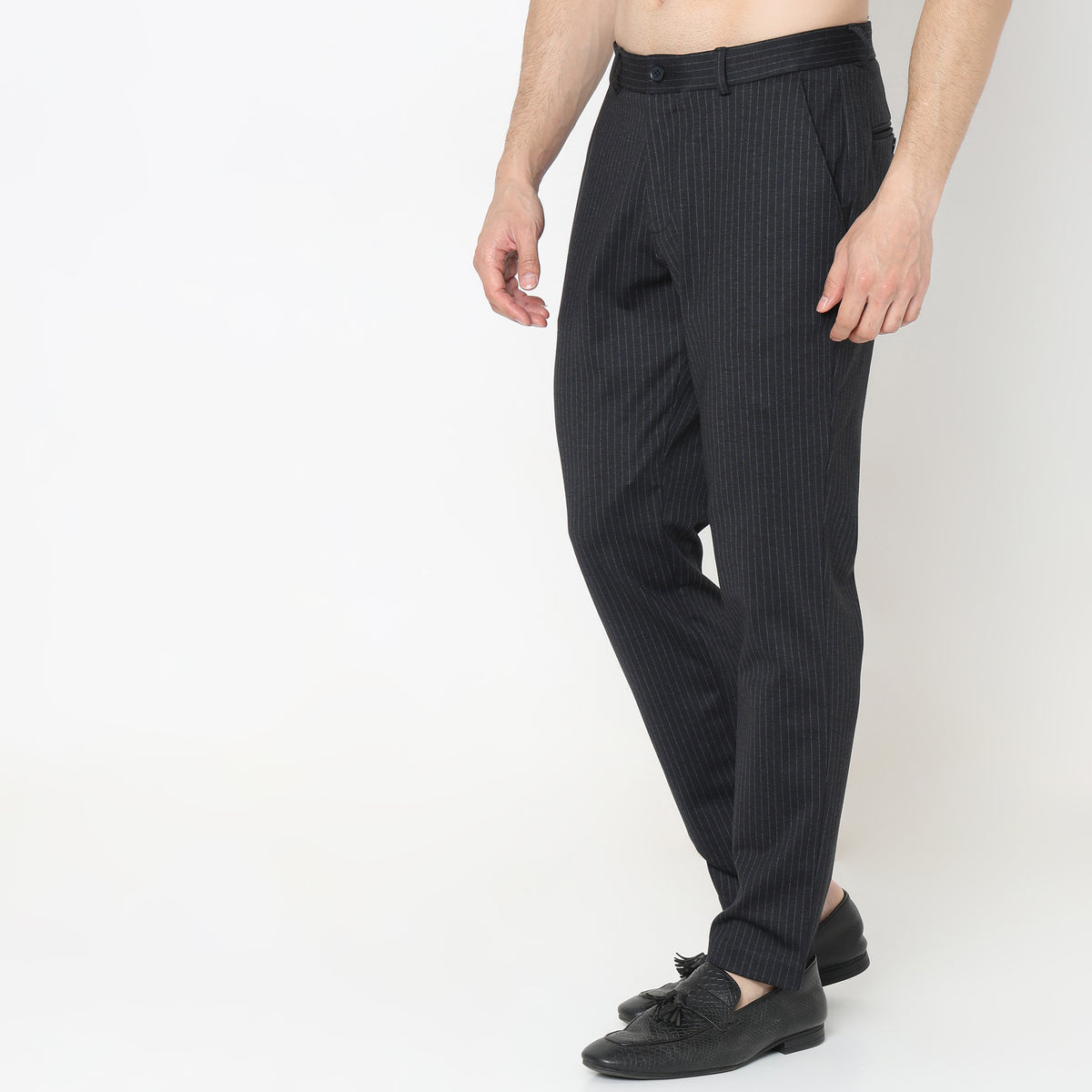 Regular Fit Solid Mid Rise Trousers