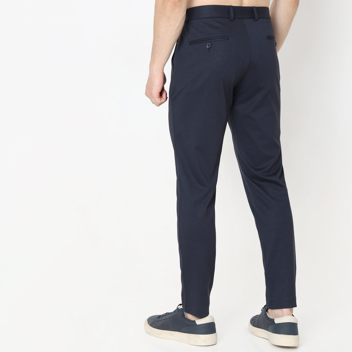 Regular Fit Solid Mid Rise Trousers