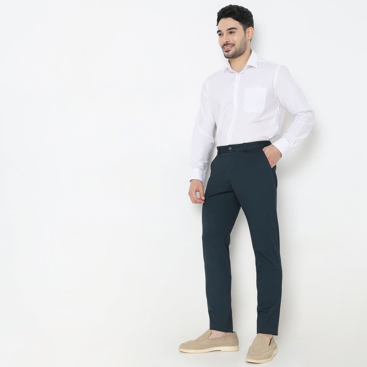 Regular Fit Solid Mid Rise Trousers