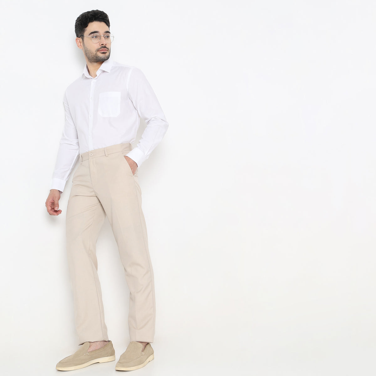 Regular Fit Solid Mid Rise Trousers