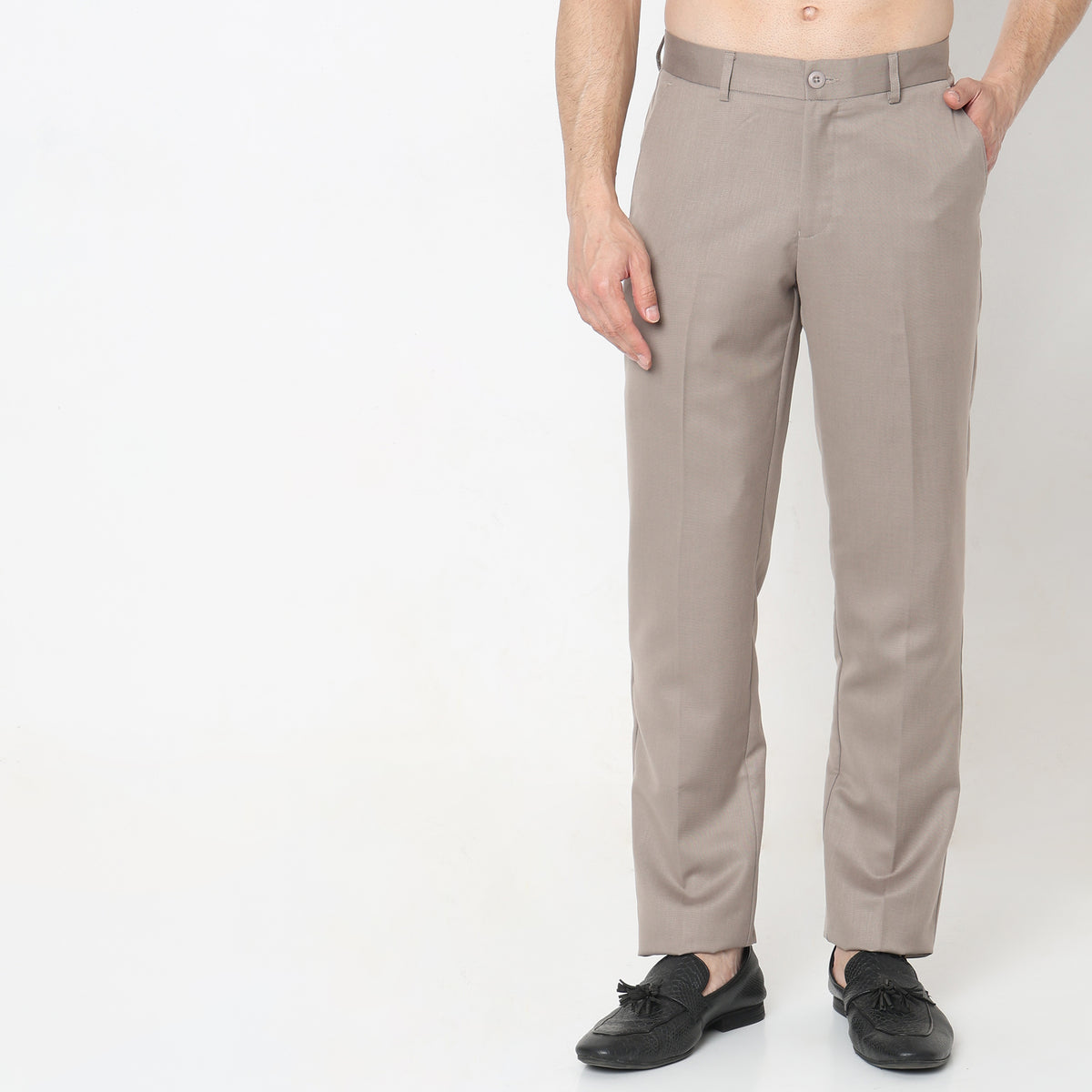 Regular Fit Solid Mid Rise Trousers