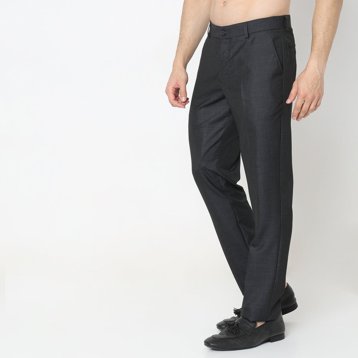 Regular Fit Solid Mid Rise Trousers