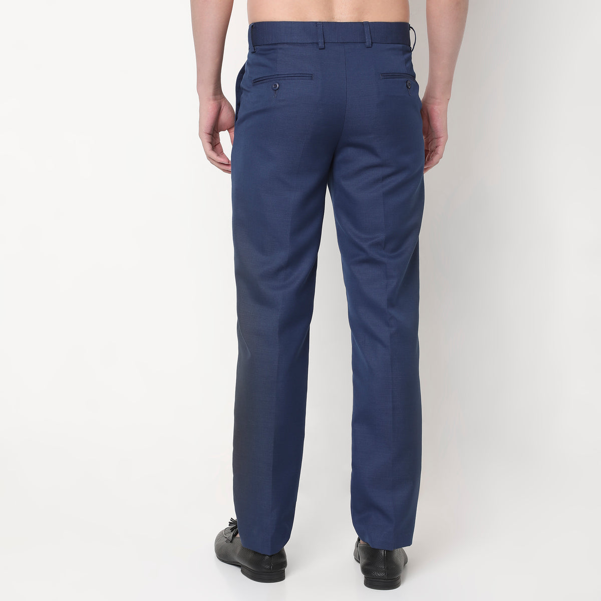 Regular Fit Solid Mid Rise Trousers