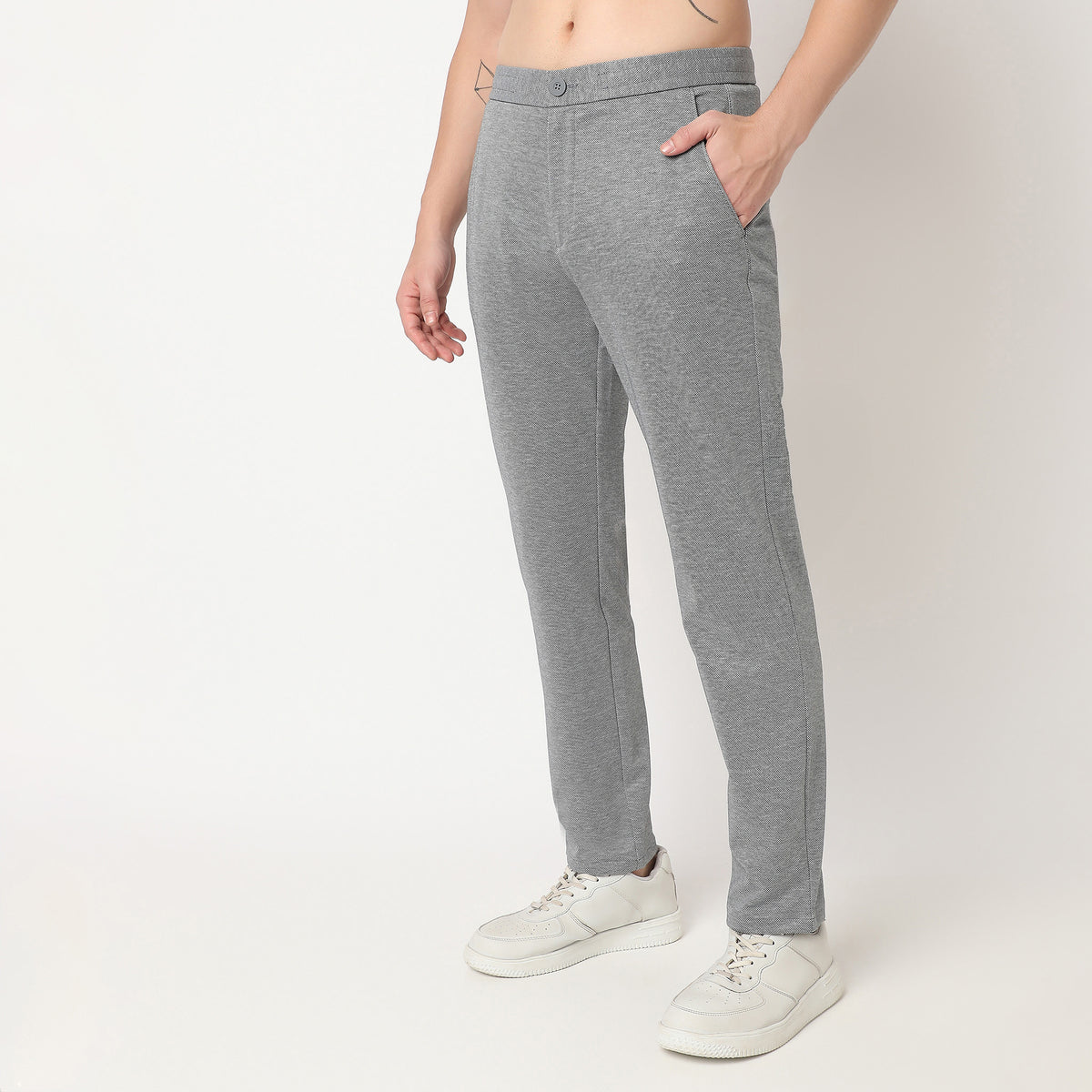 Regular Fit Solid Mid Rise Trousers