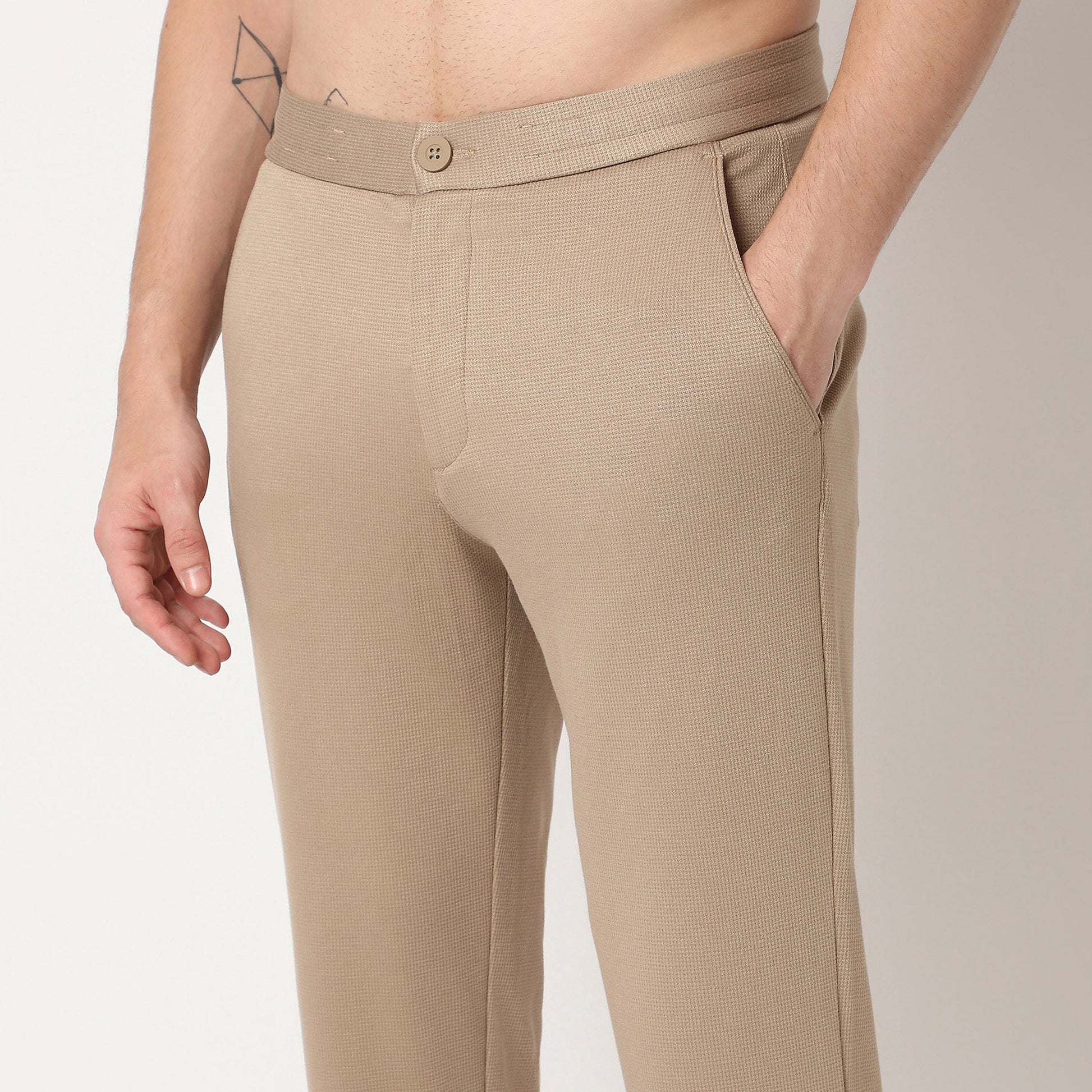 Regular Fit Solid Mid Rise Trousers