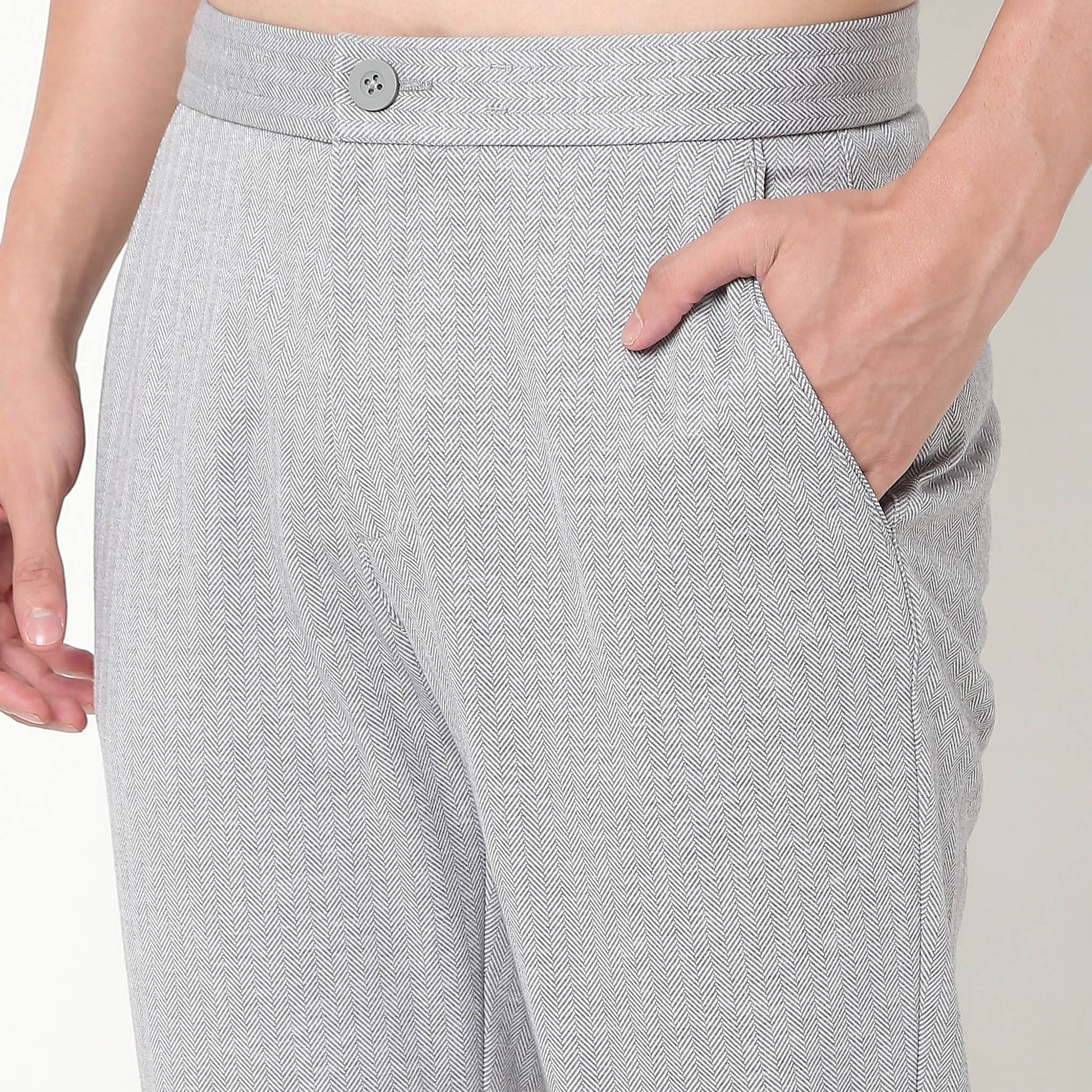 Regular Fit Solid Mid Rise Trousers