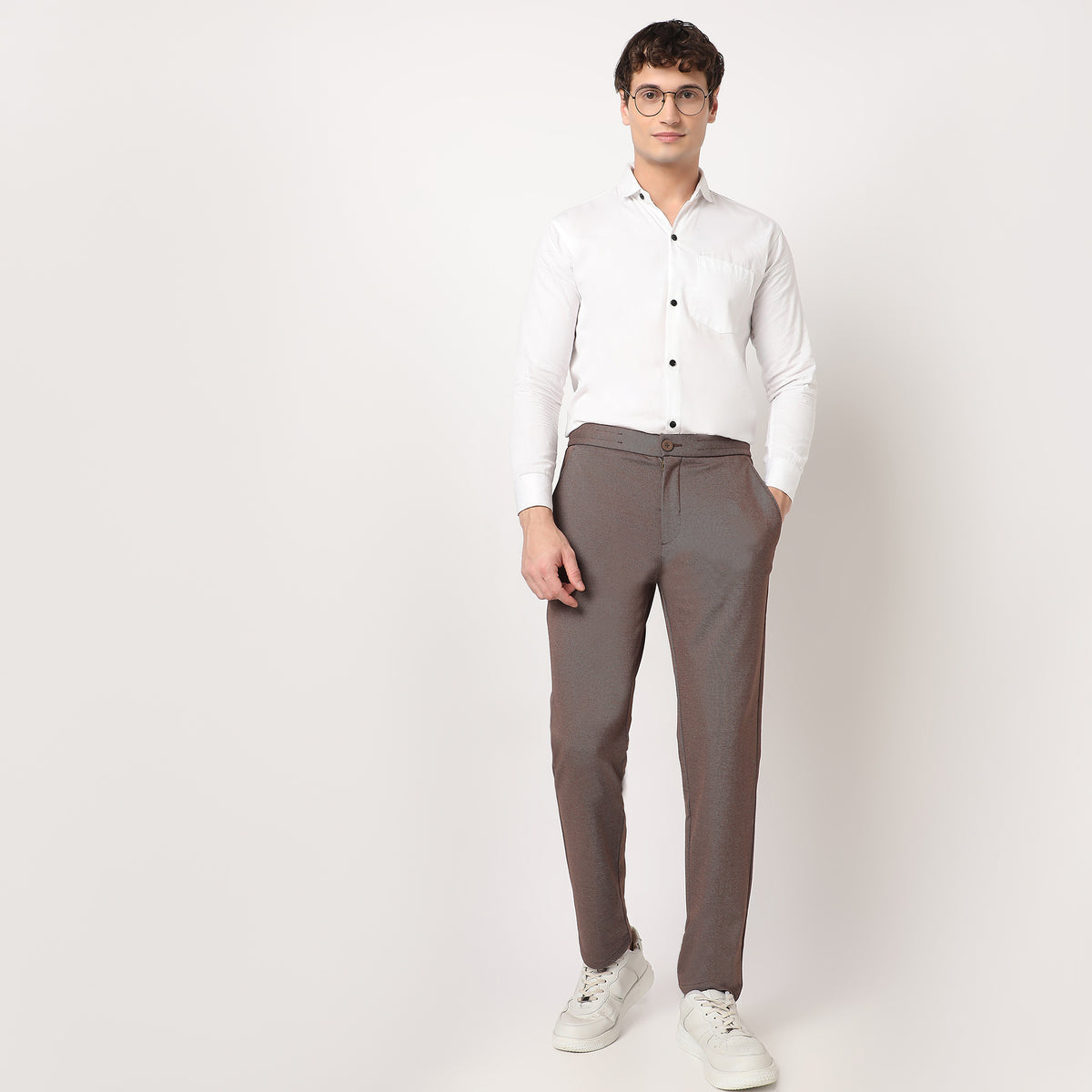 Regular Fit Solid Mid Rise Trousers