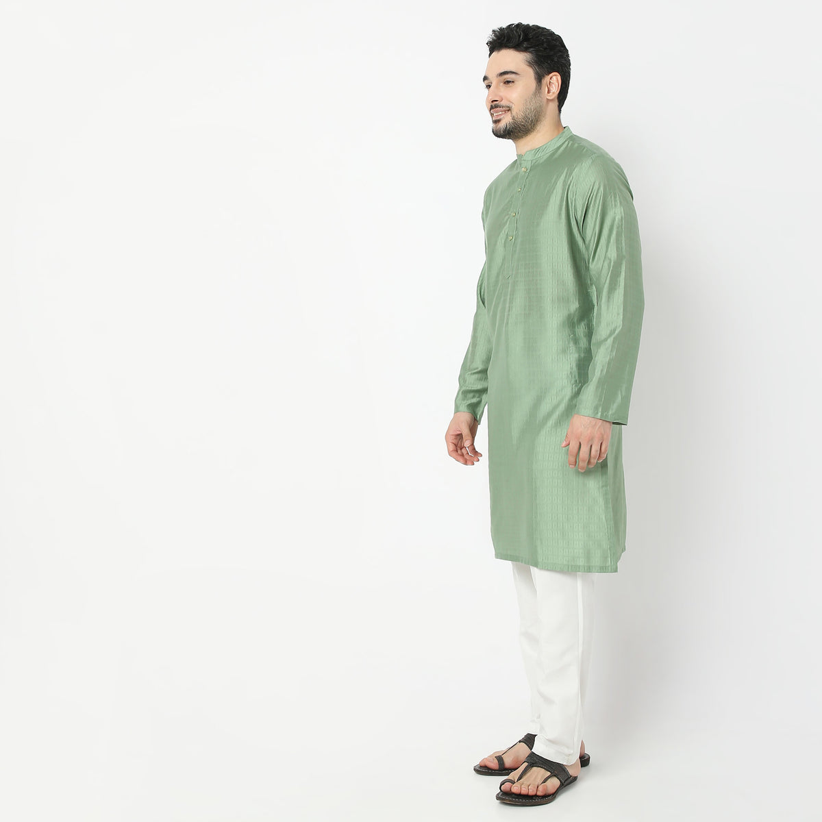 Regular Fit Solid Kurta