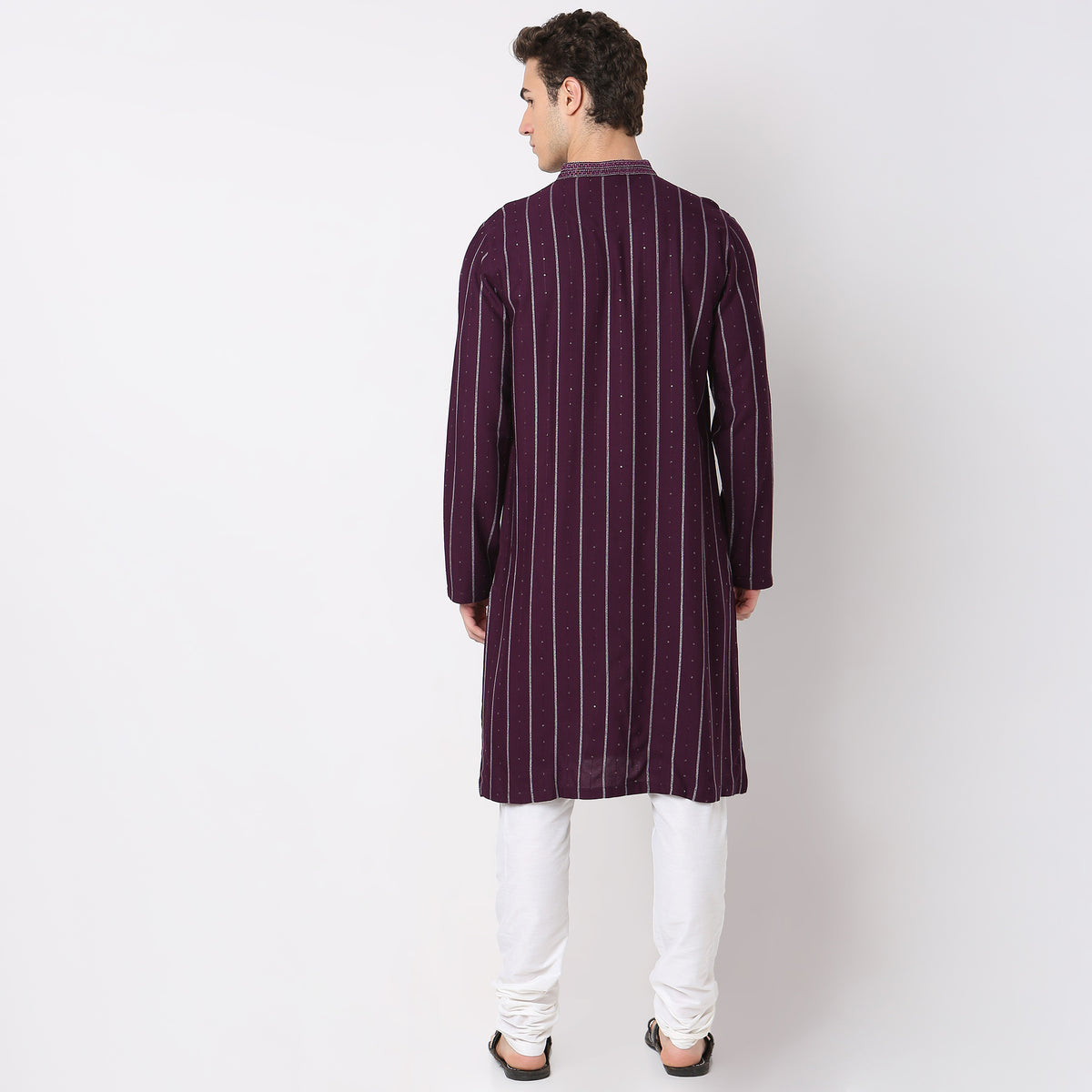 Regular Fit Embellished Kurta