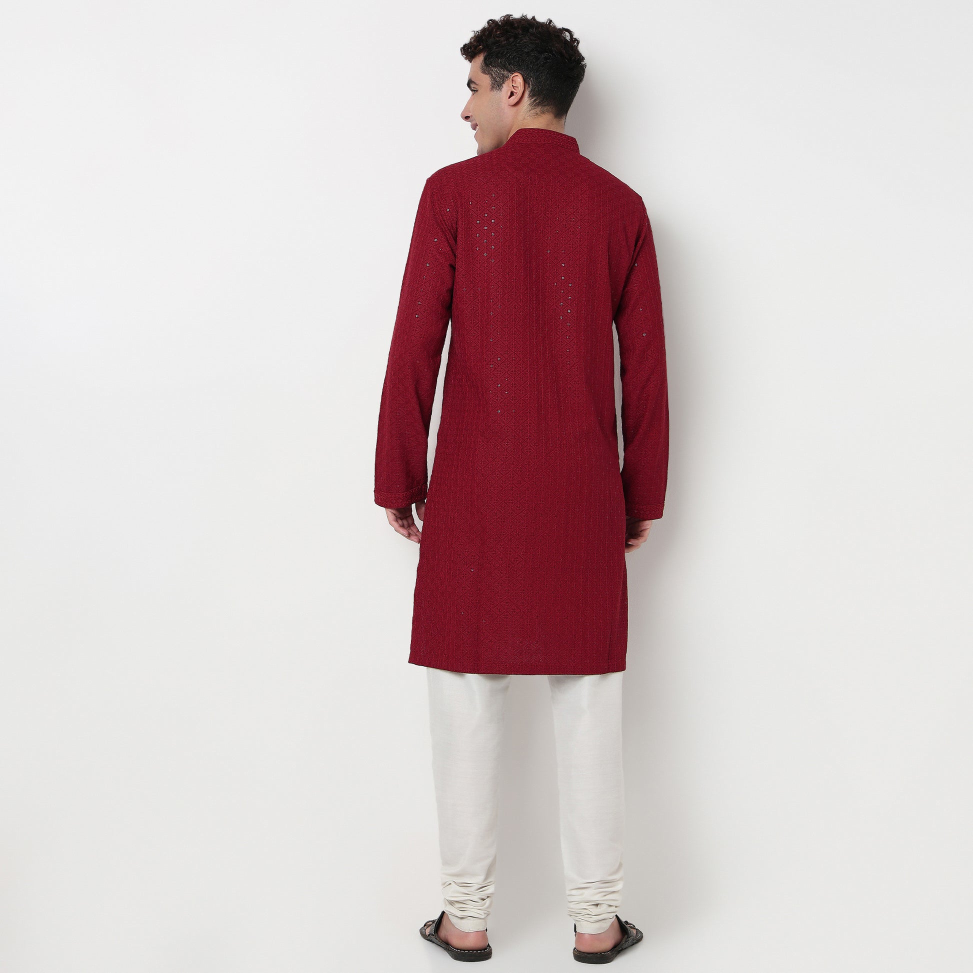 Buy Men Straight Fit Embroidered Full Sleeve Kurta  - Style Union