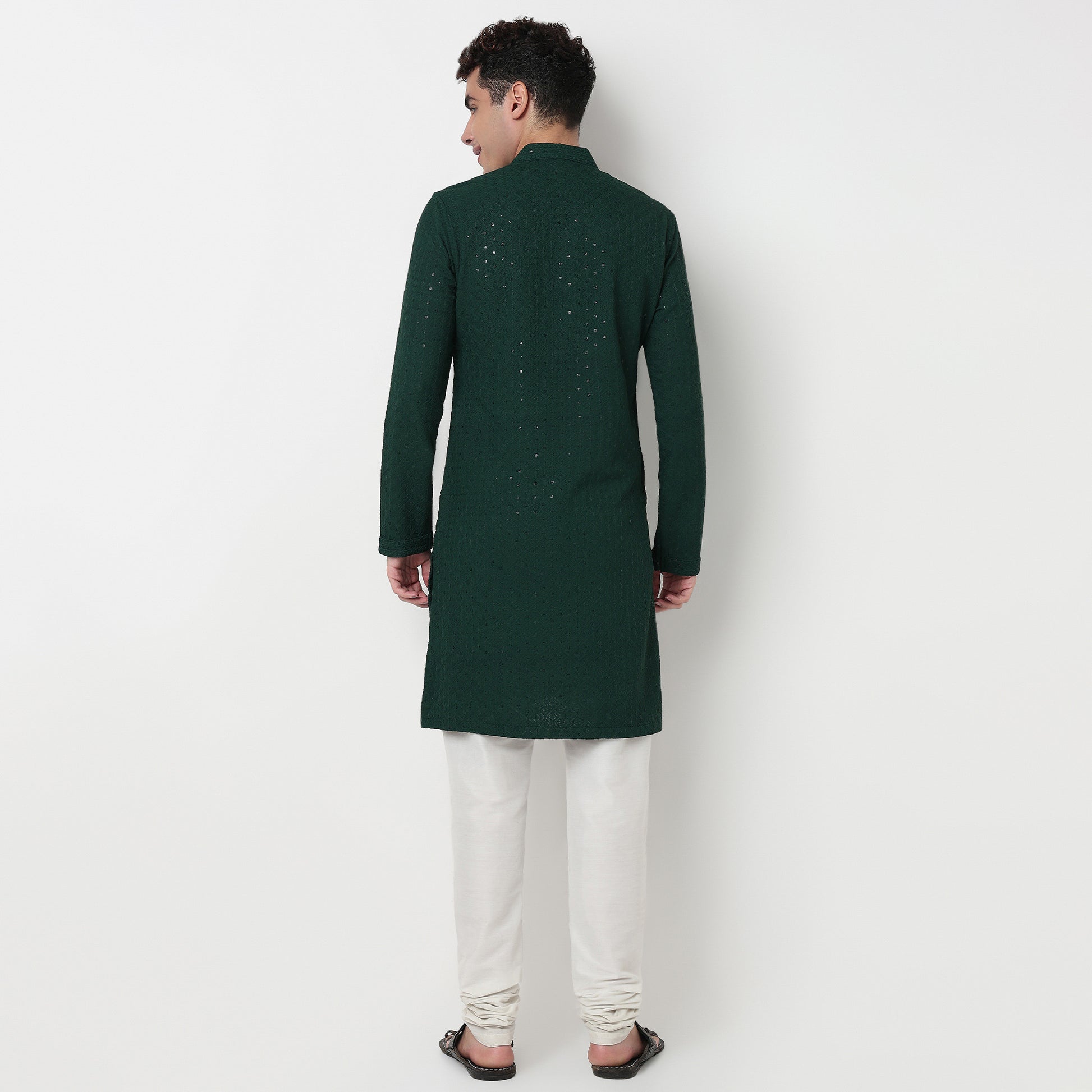 Buy Men Straight Fit Embroidered Full Sleeve Kurta  - Style Union