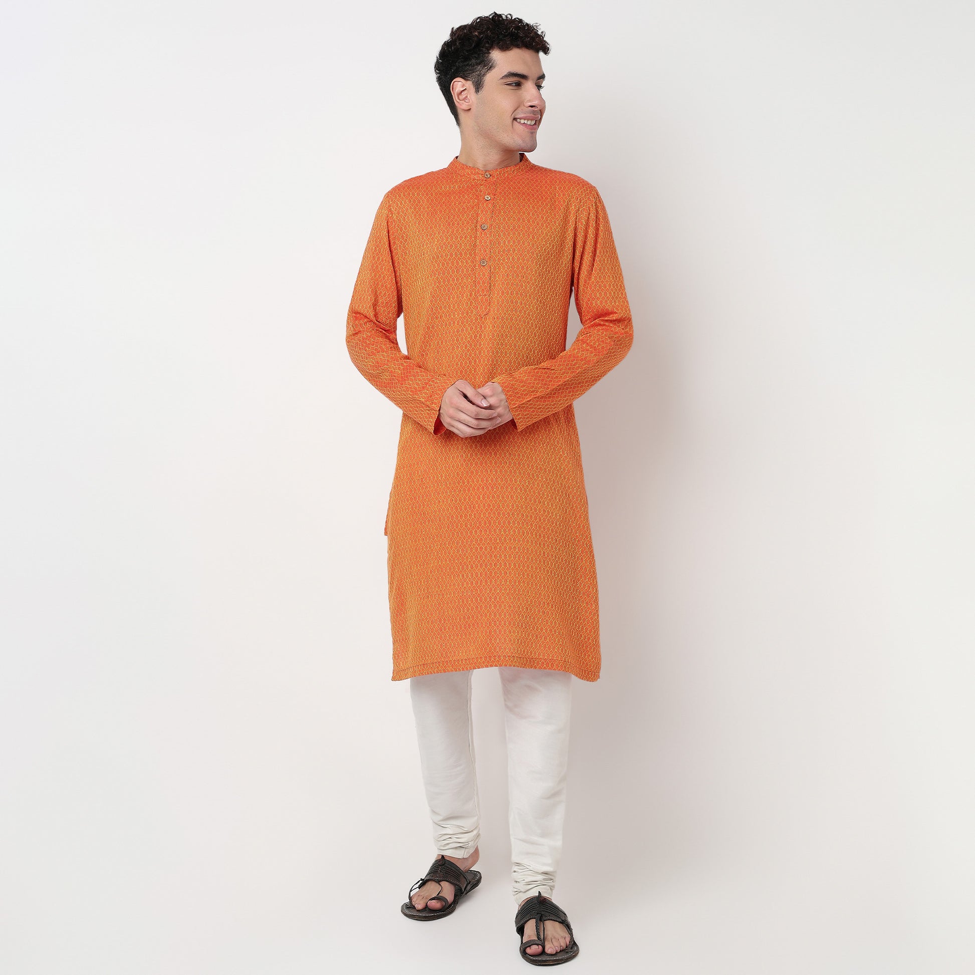 Buy Men Straight Fit Structured Full Sleeve Kurta  - Style Union