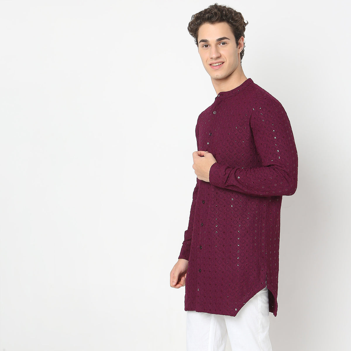 Regular Fit Embroidered Kurta