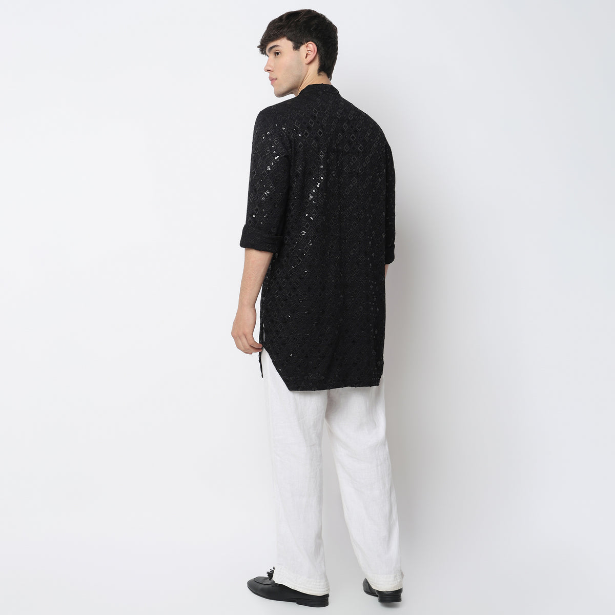 Embroidered Straight Kurta