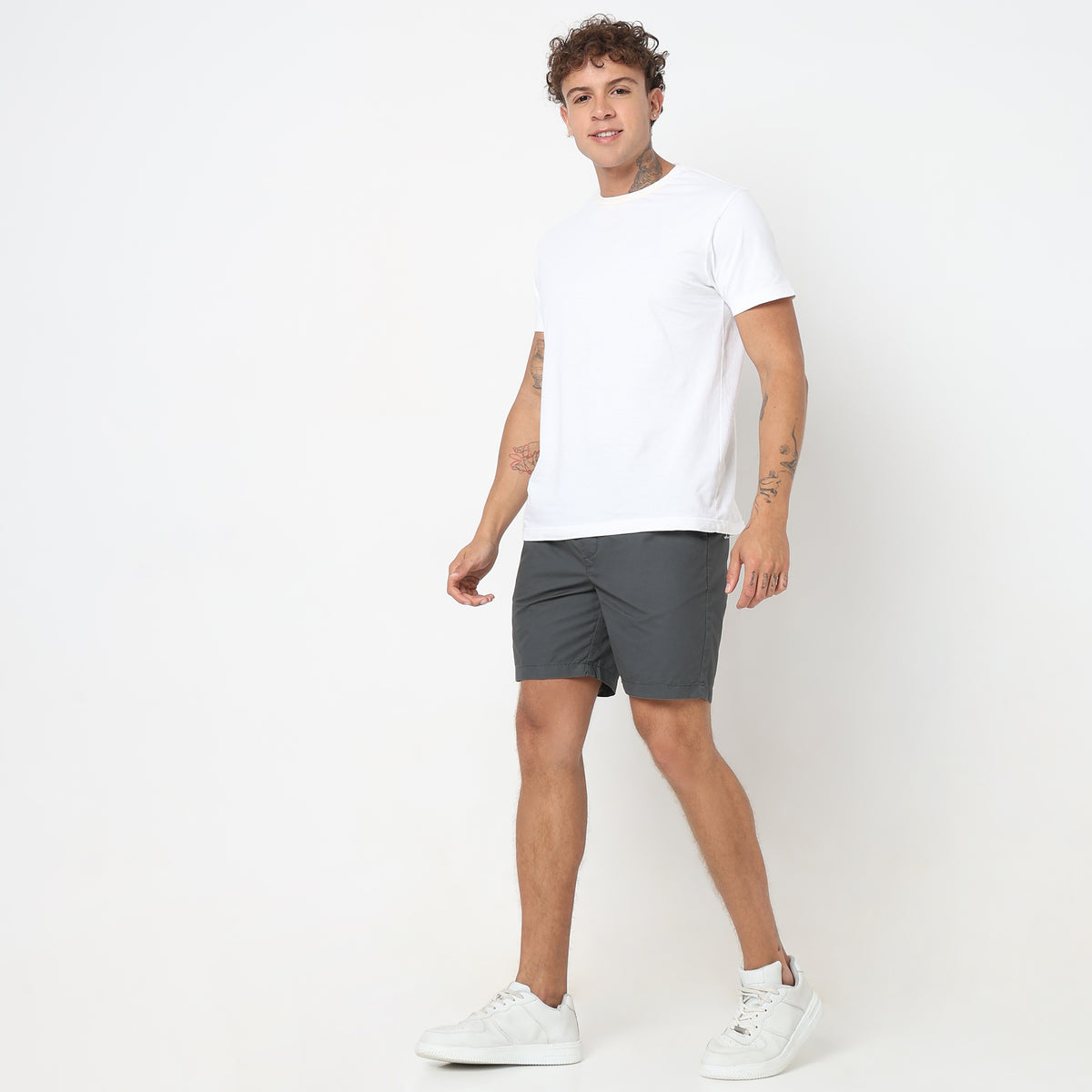 Regular Fit Solid Mid Rise Shorts