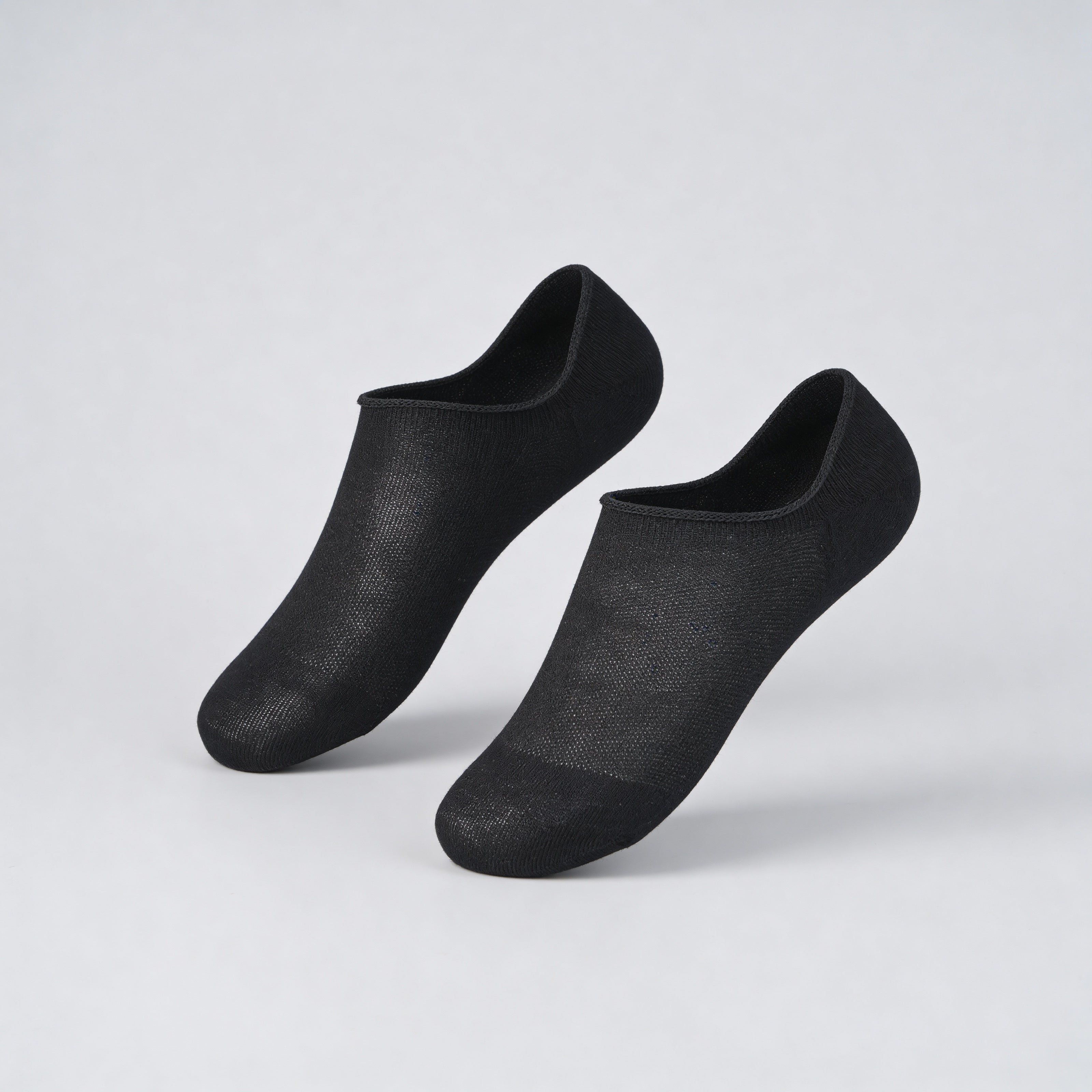 Men No Show Solid Knitted Socks - Pack of 3