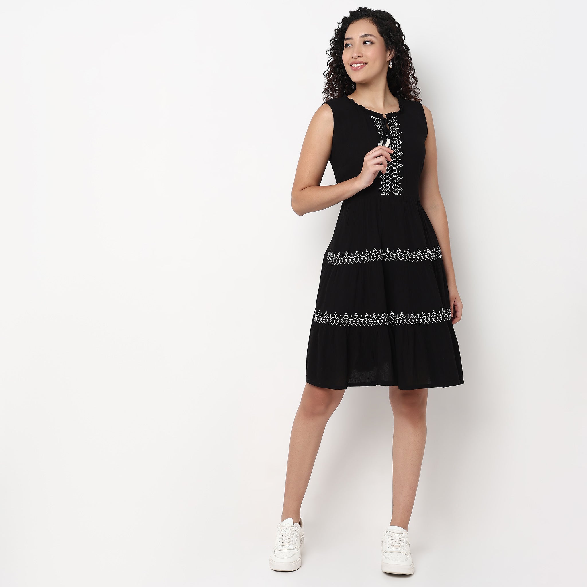 Embroidered Sleeveless Shift Dress