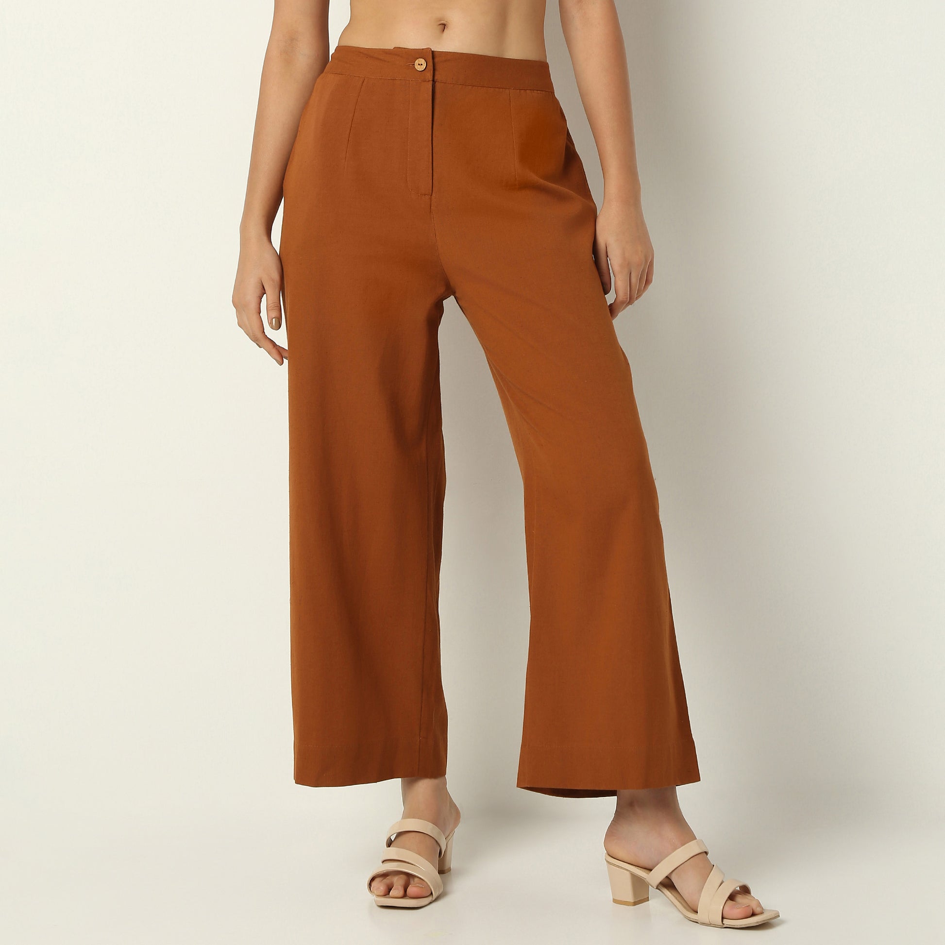 Relaxed Fit Solid Ankle Length Mid Rise Pants