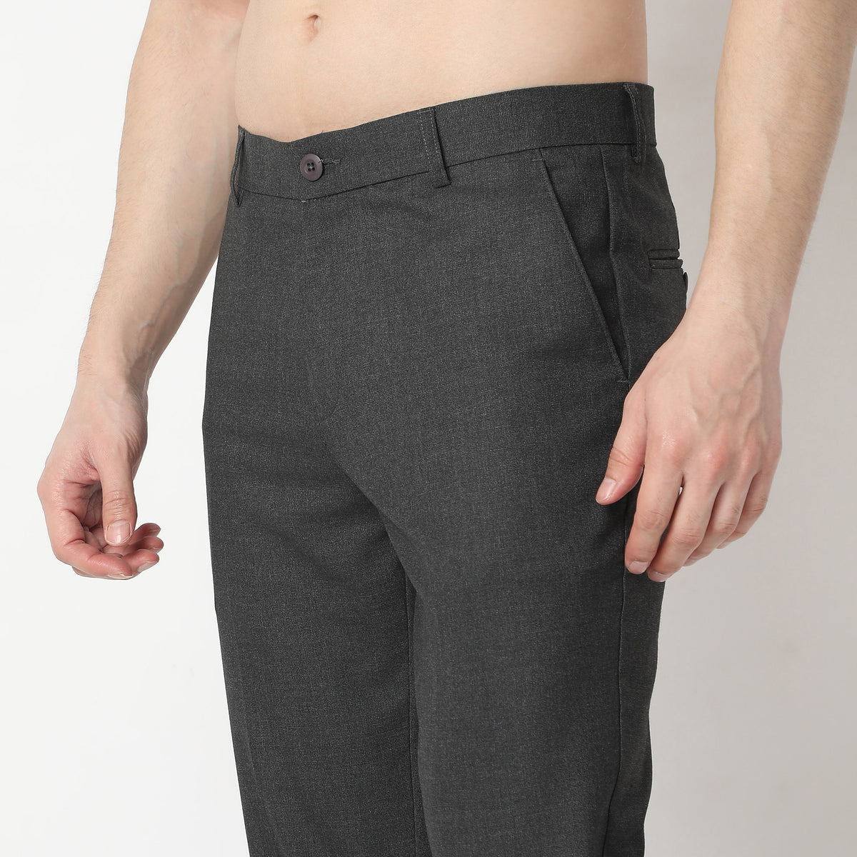 Regular Fit Solid Mid Rise Trousers