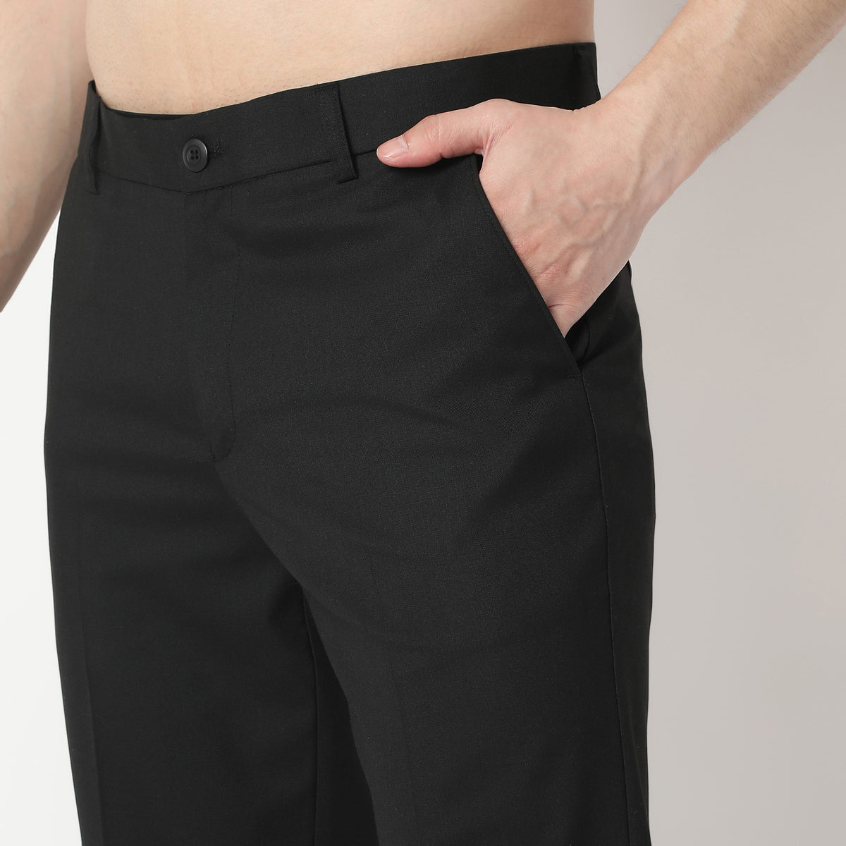 Regular Fit Solid Mid Rise Trousers