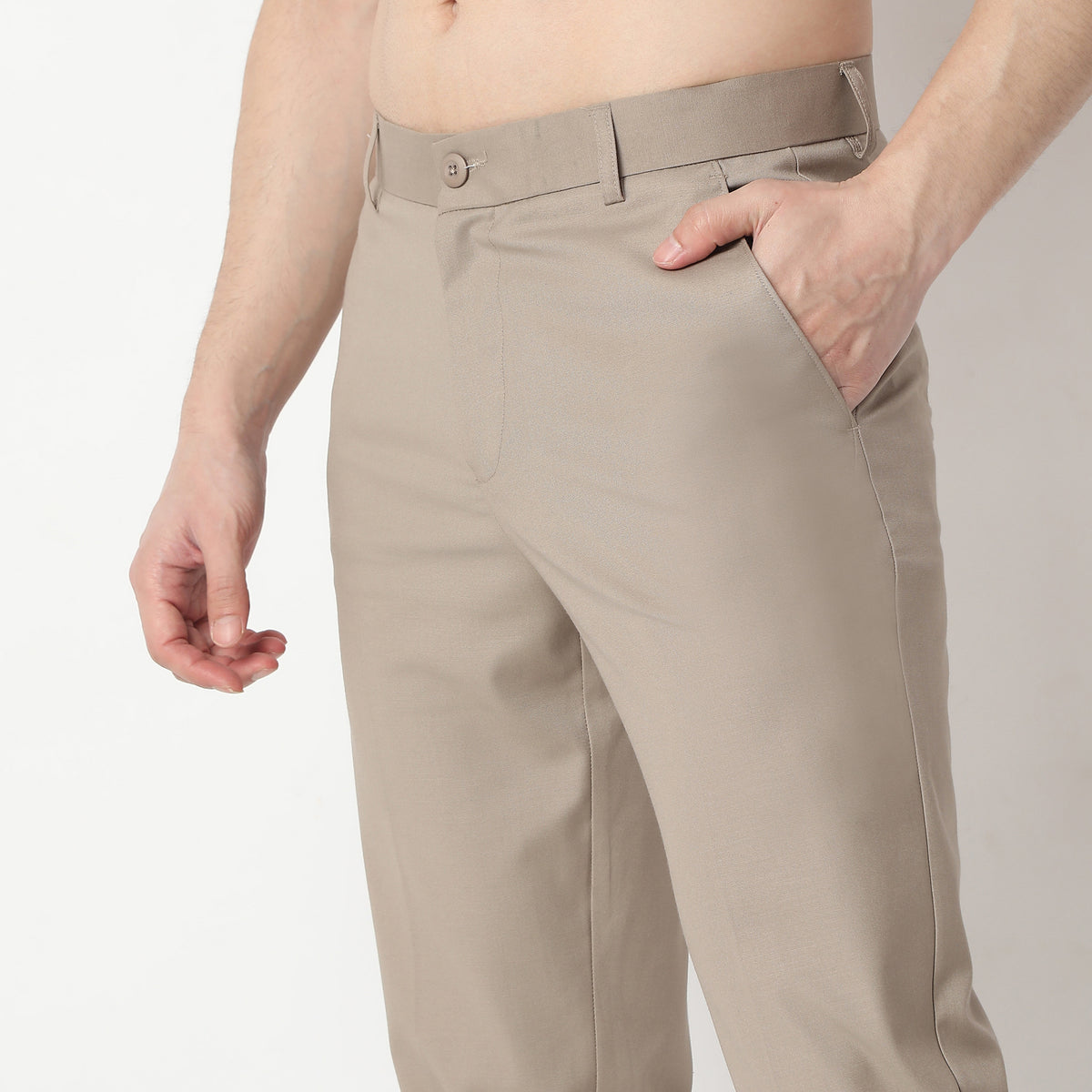 Regular Fit Solid Mid Rise Trousers