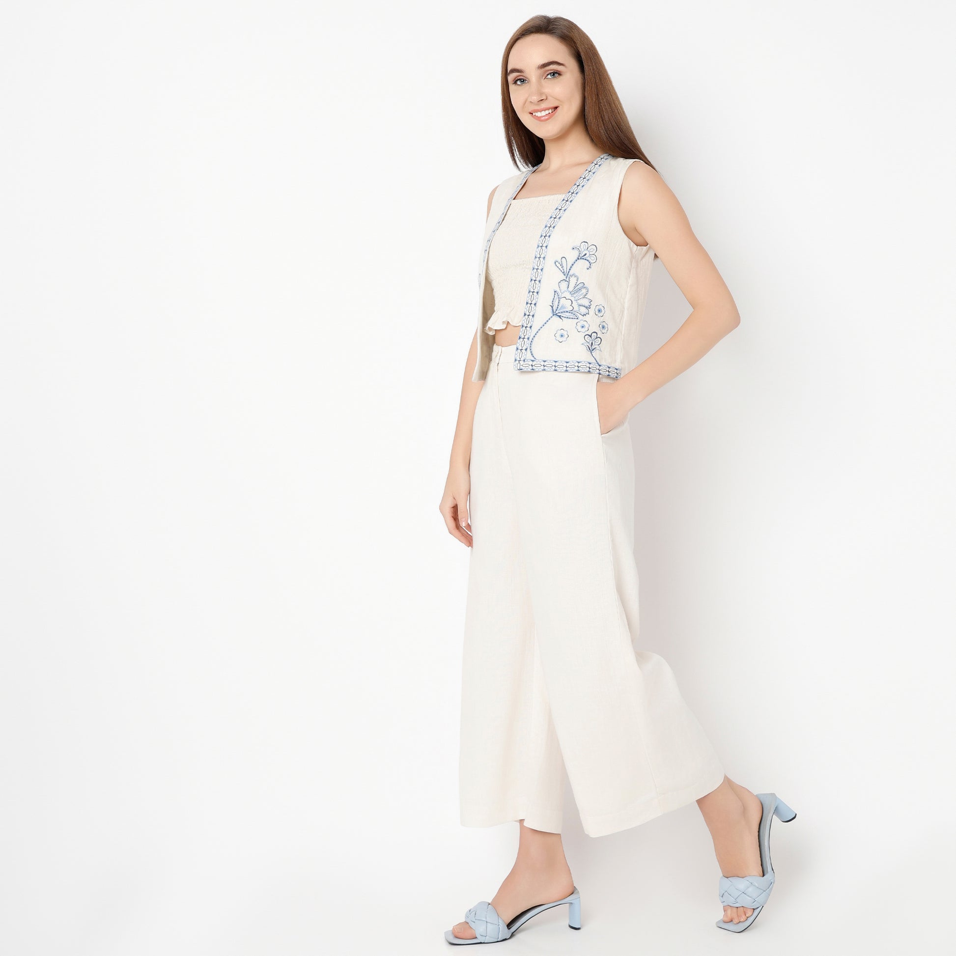 Embroidered Square Neck Vest Sleeveless Crop Top with Pant & with Shrug Set
