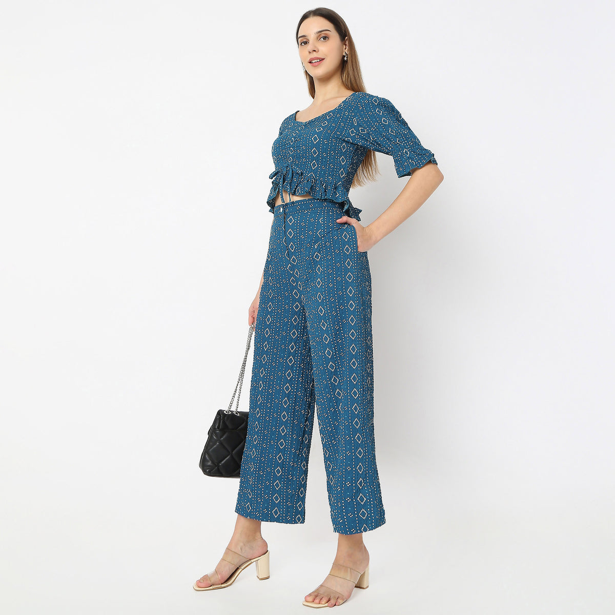 Flared V-Neck Bandhani Glam Printed Crop Top