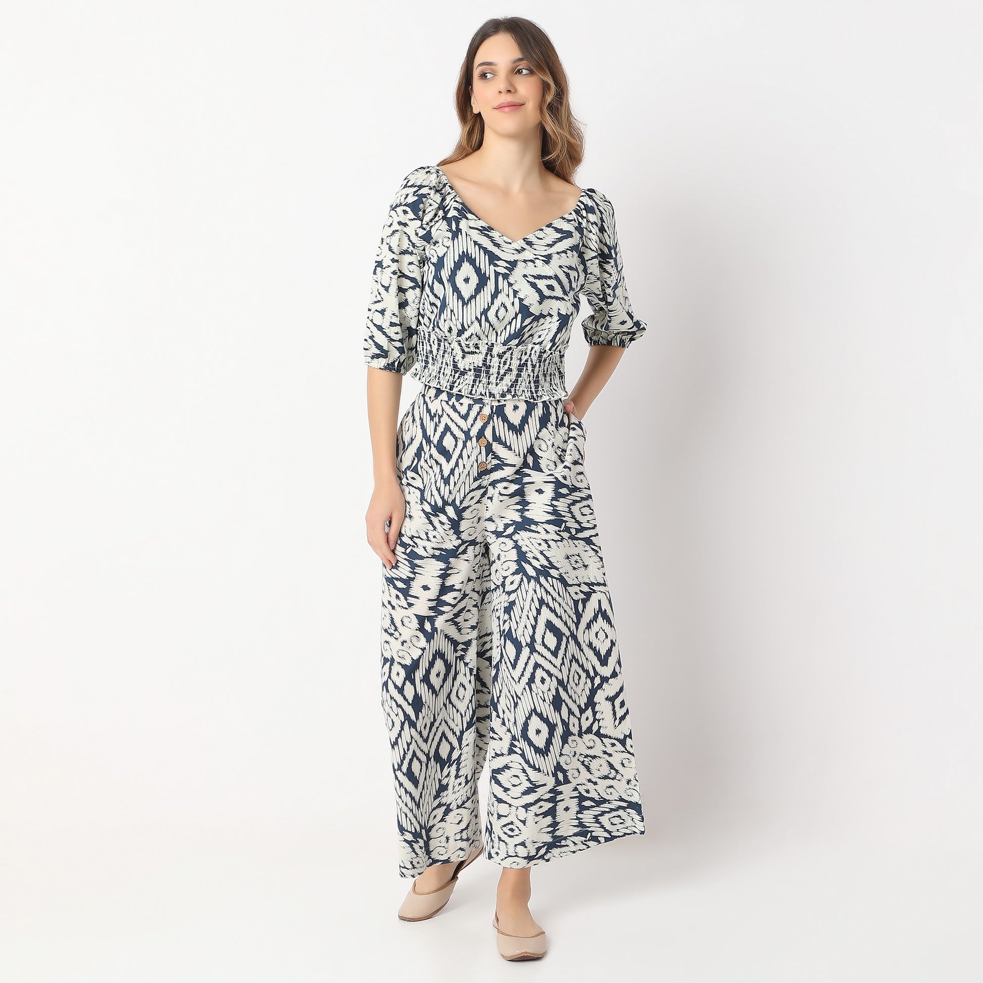 Printed V Neck Straight Abstract Crop Top