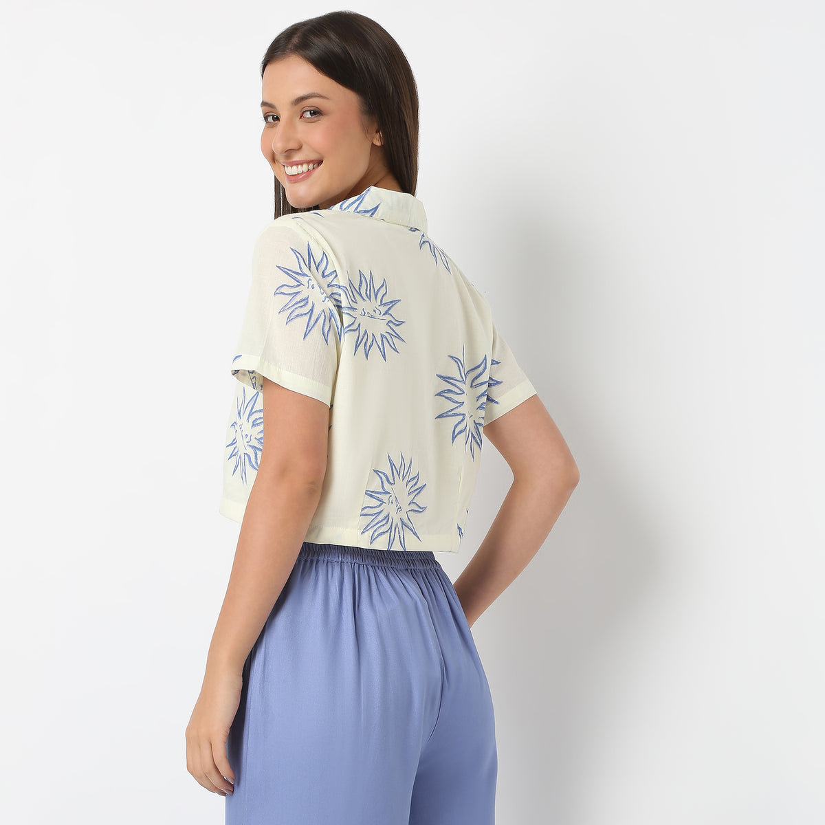 Lapel Collar Cropped Printed Boxy Fit Topwear