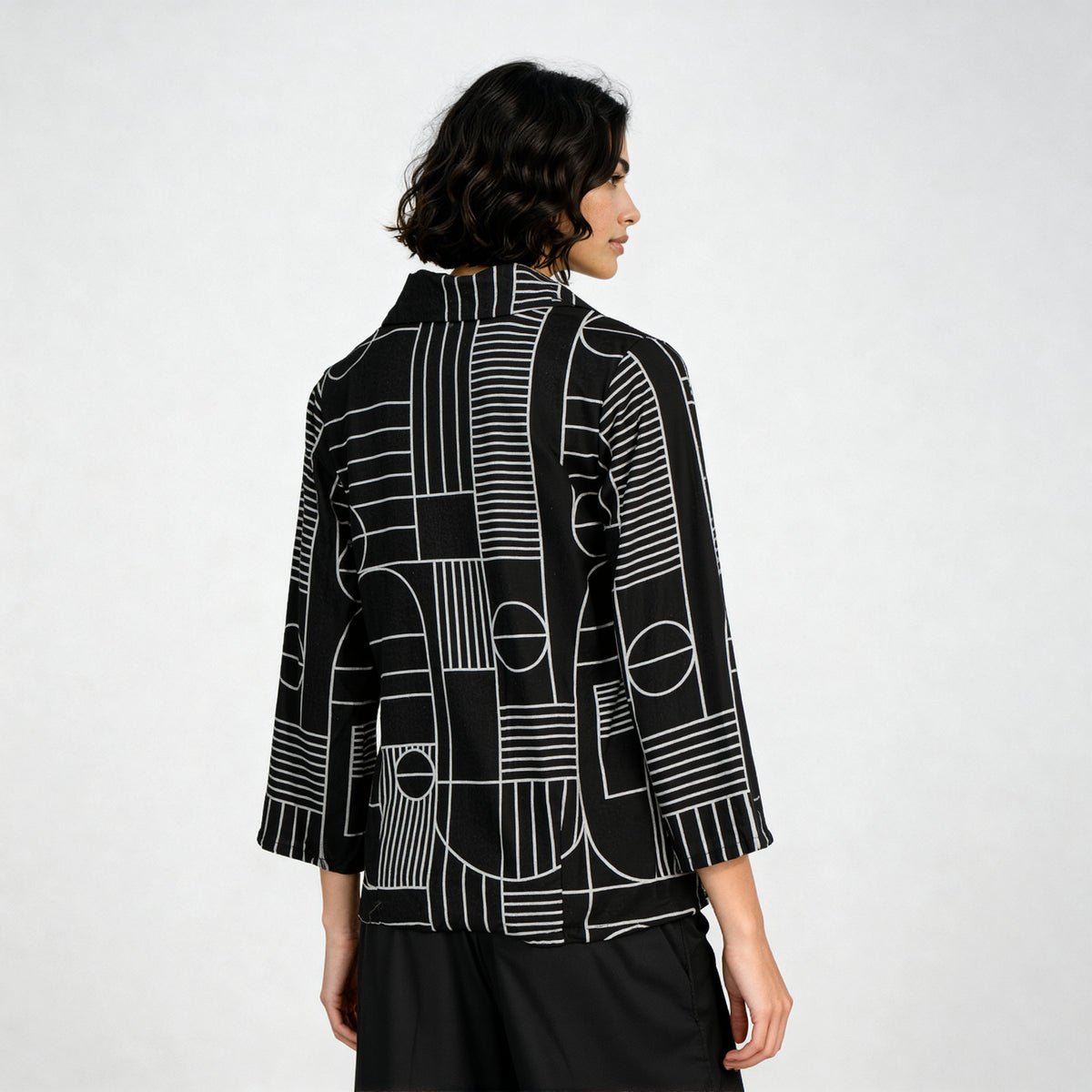 Square Neck Full Sleeve Straight Cut Printed Shrug