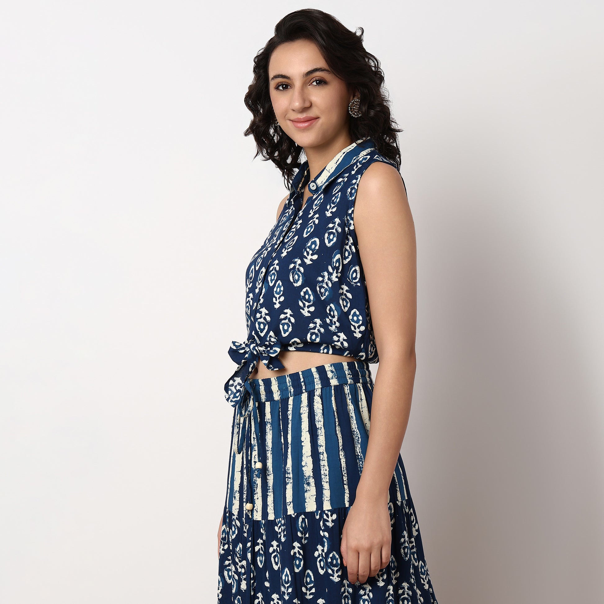 Tie-Up Sleeveless Camp Collar Crop Top