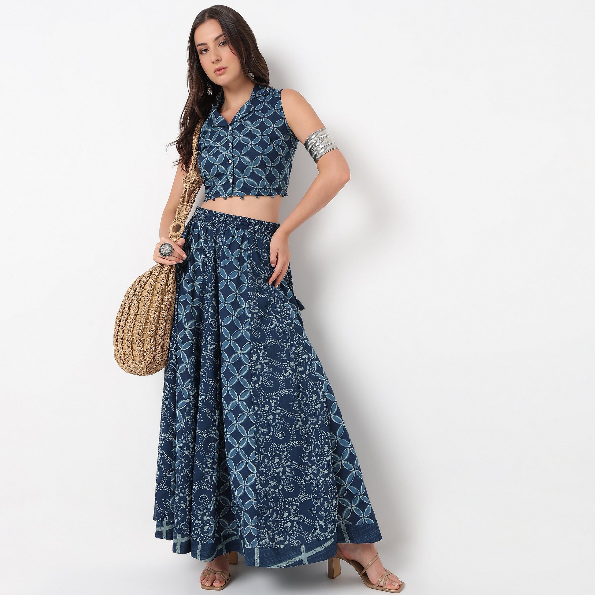 Lapel Collar Slim Fit Crop Top