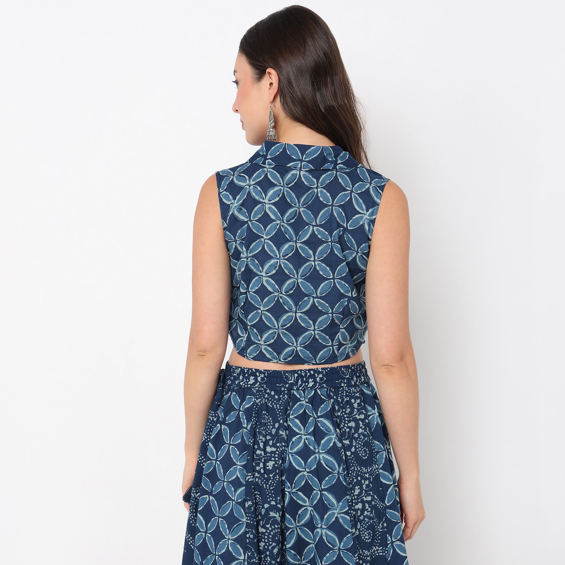 Lapel Collar Slim Fit Crop Top