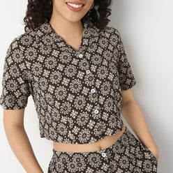 Lapel Collar Crop Shirt