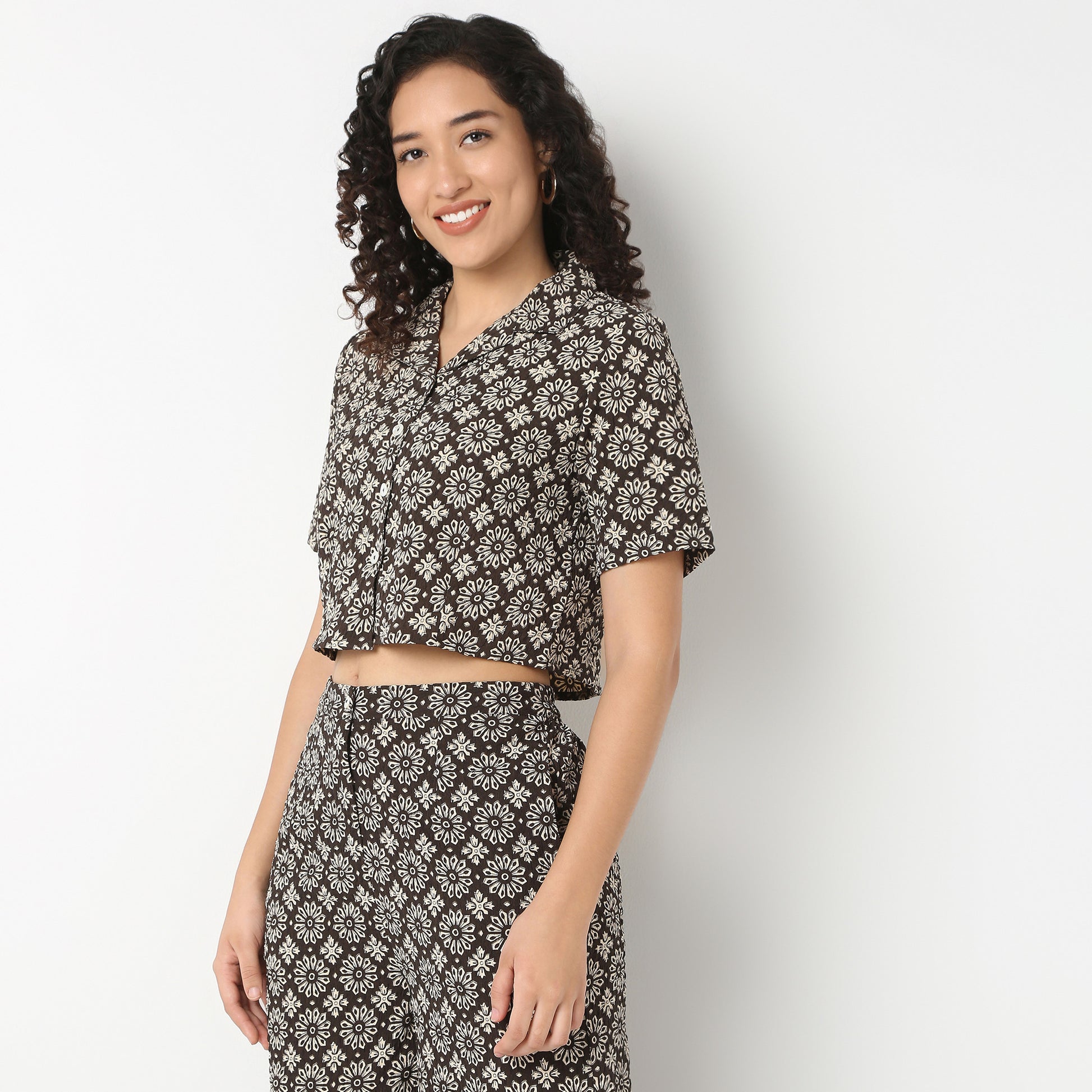 Lapel Collar Crop Shirt