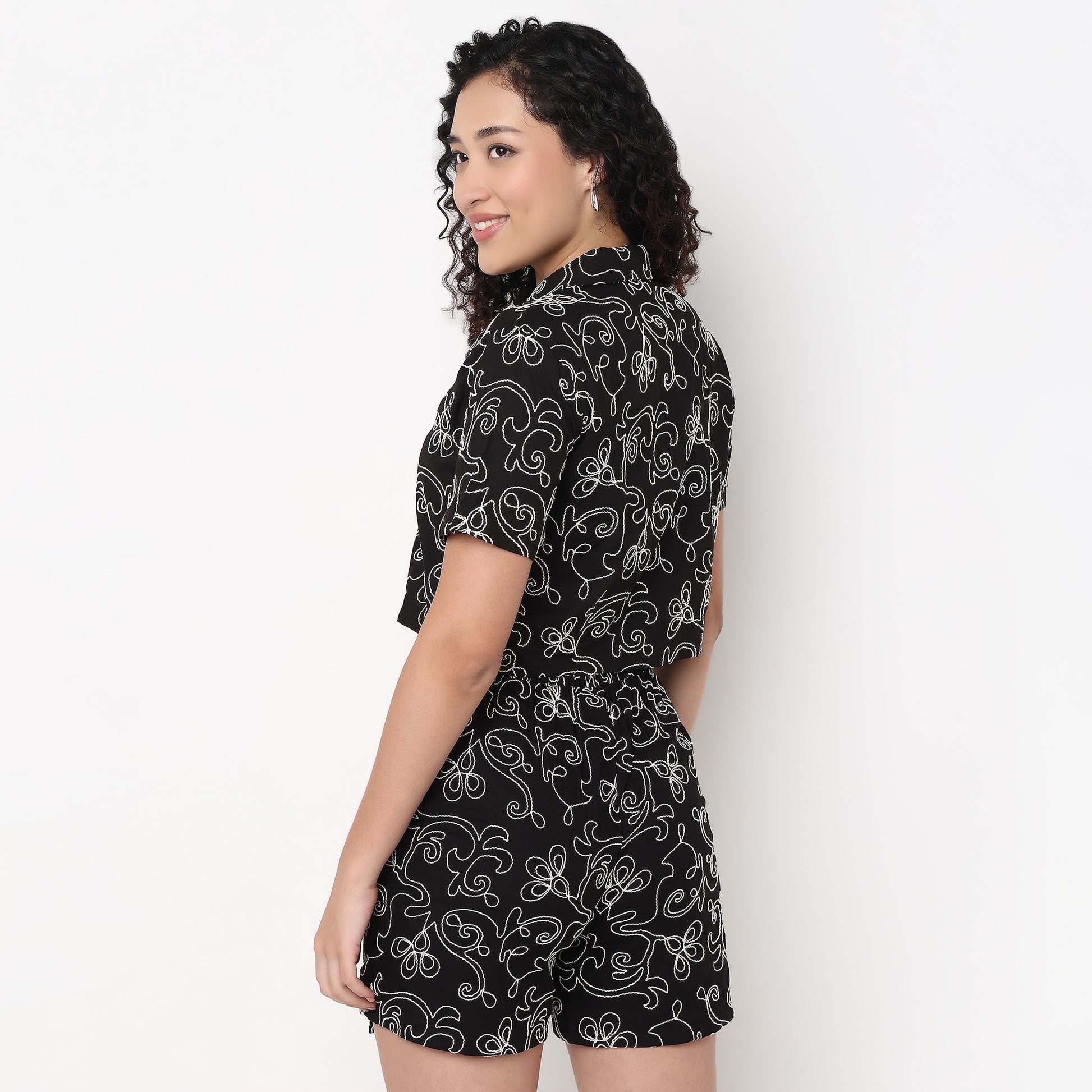 Embroidered Lapel Collar Crop Shirt