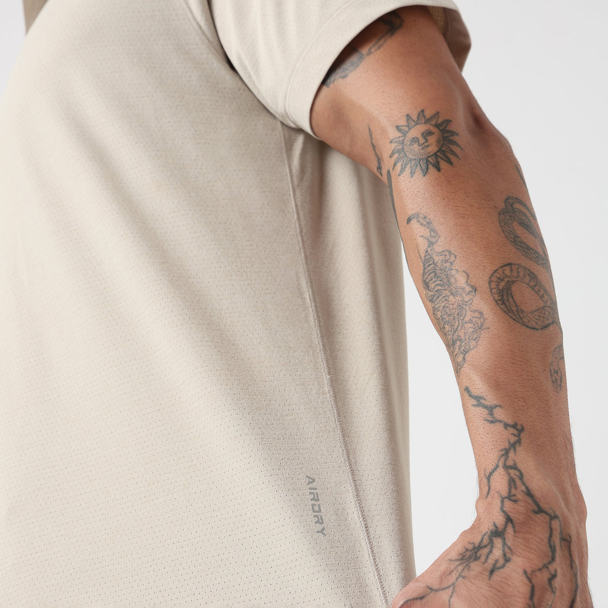 Muscletee – Airdry® – Henly Neck Tee with Regular Fit Comfort