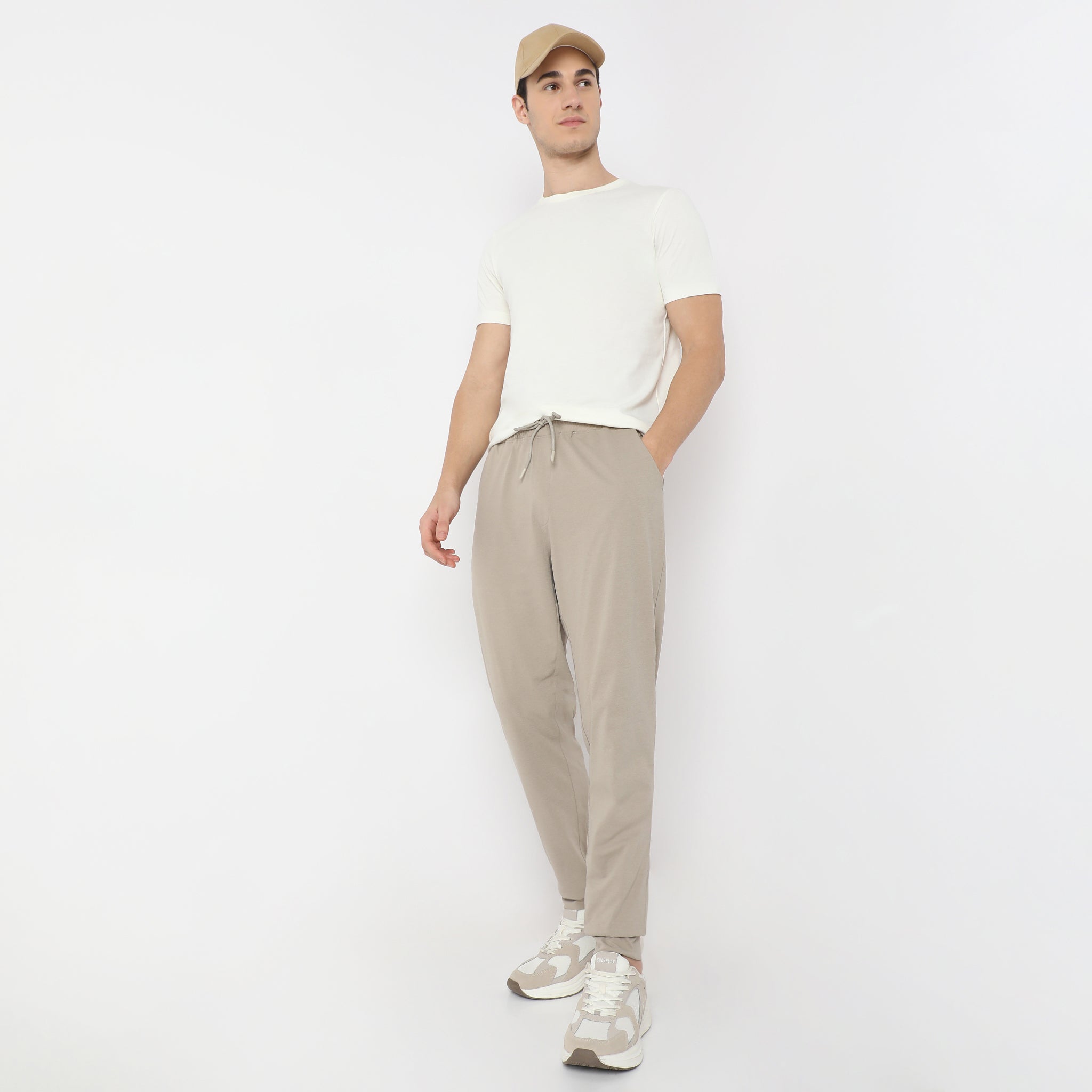 Regular Fit Solid Mid Rise Trackpants