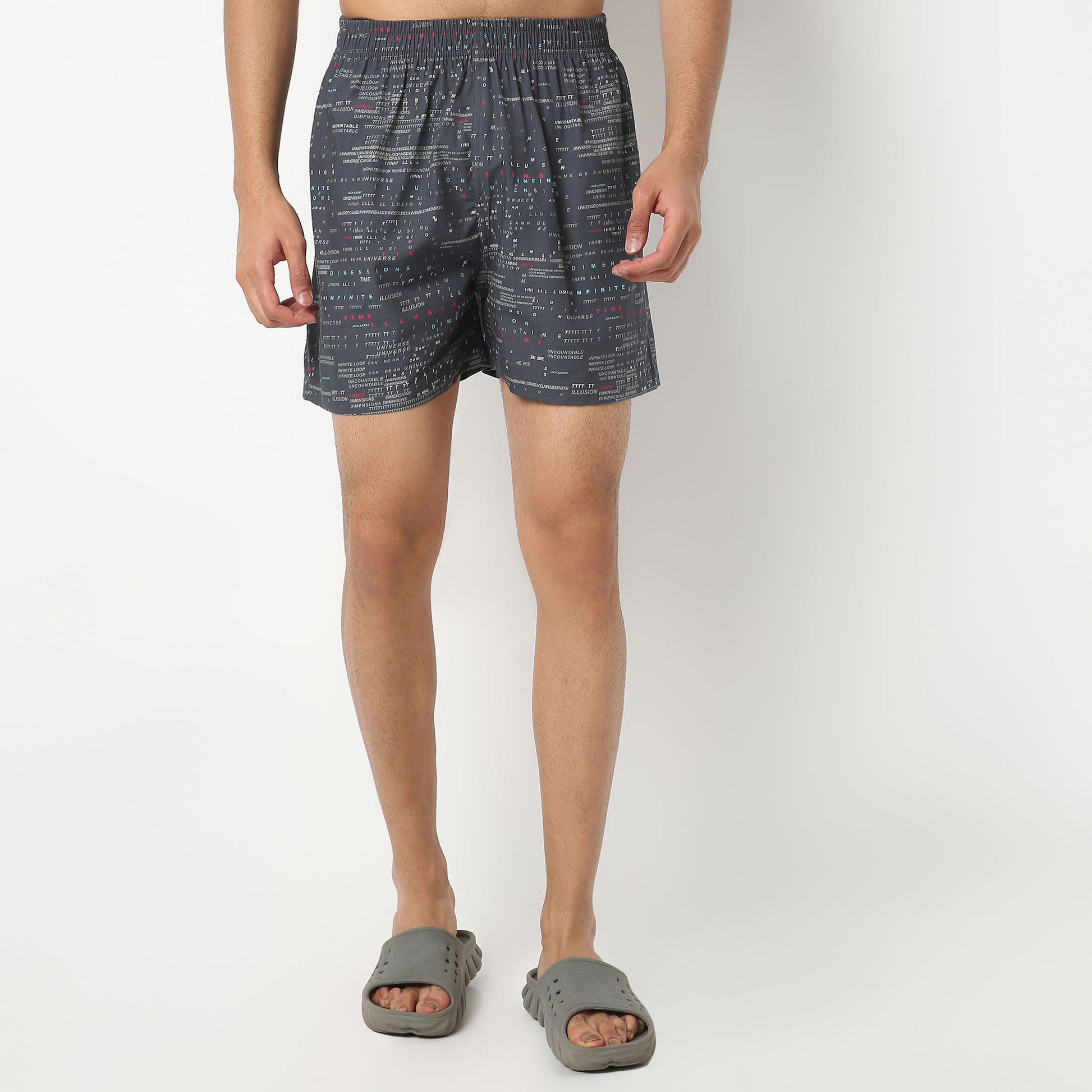Regular Fit Printed Above Knee Mid Rise Shorts